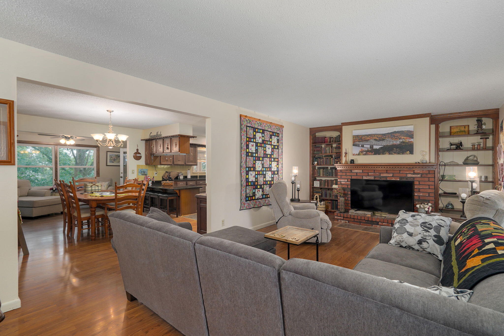 58 Northwoods Drive Property Photo 4