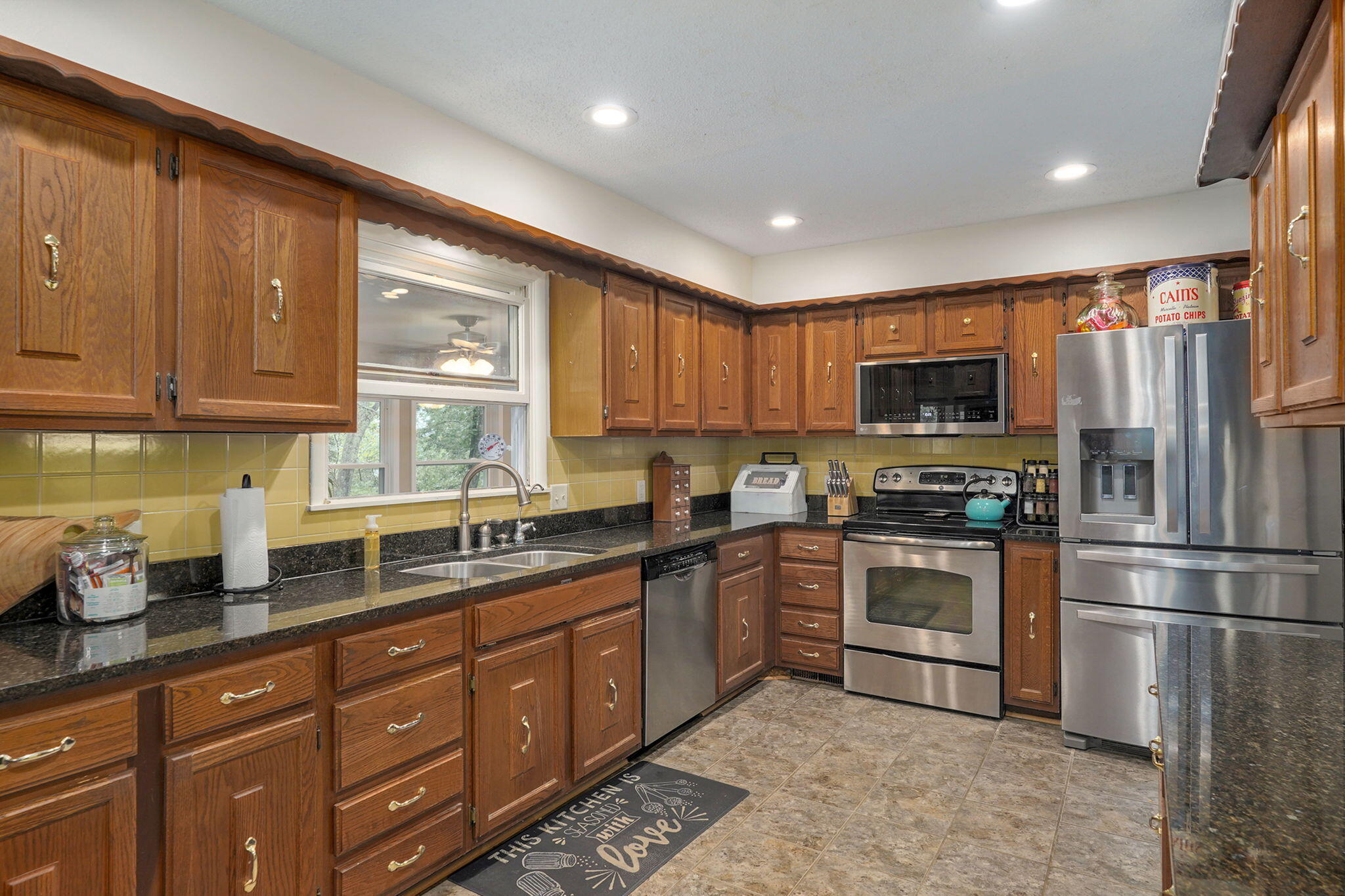58 Northwoods Drive Property Photo 8