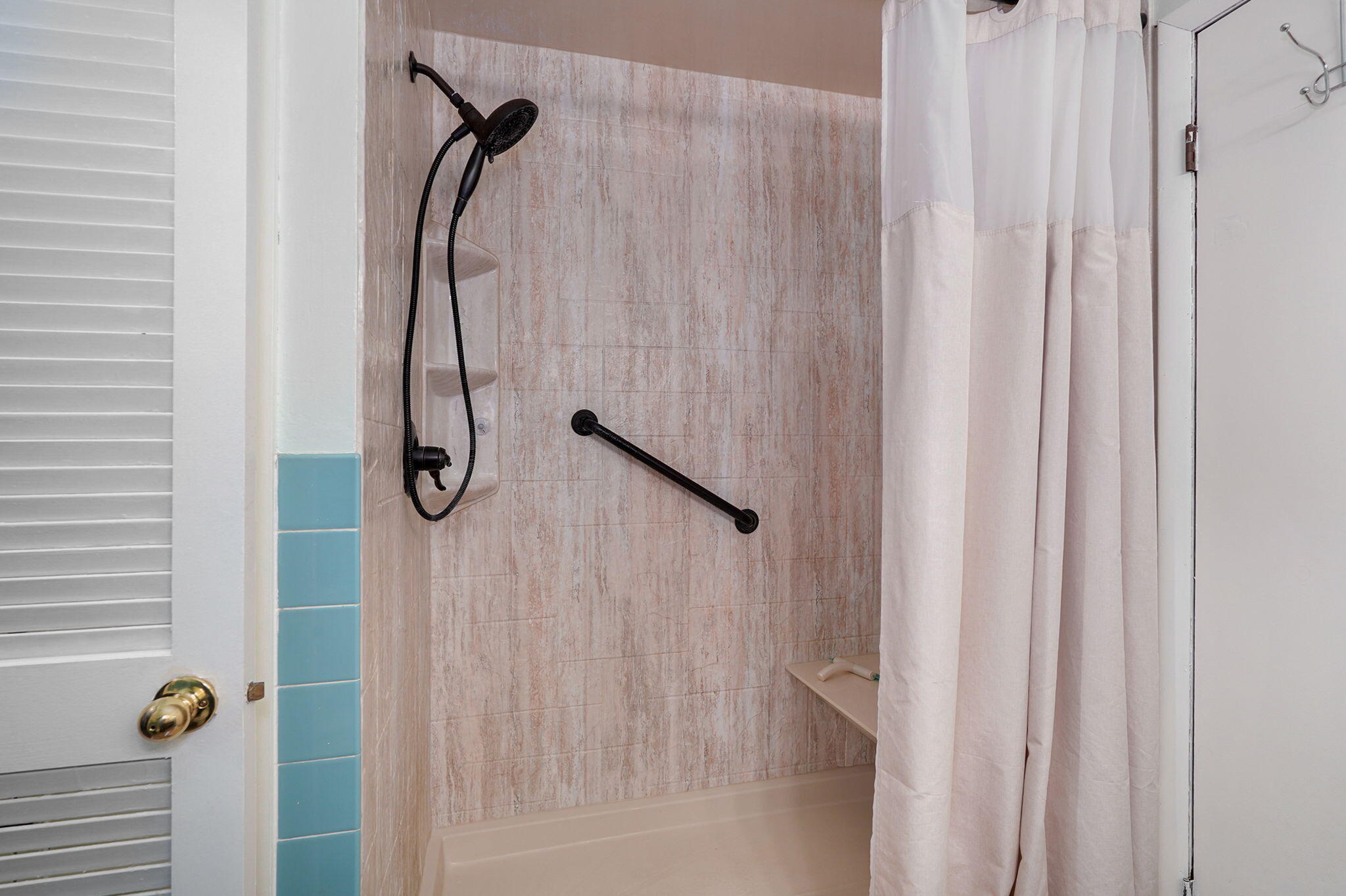 58 Northwoods Drive Property Photo 16