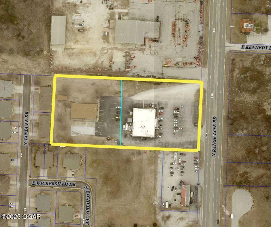 2728 North Rangeline Road Property Photo 3