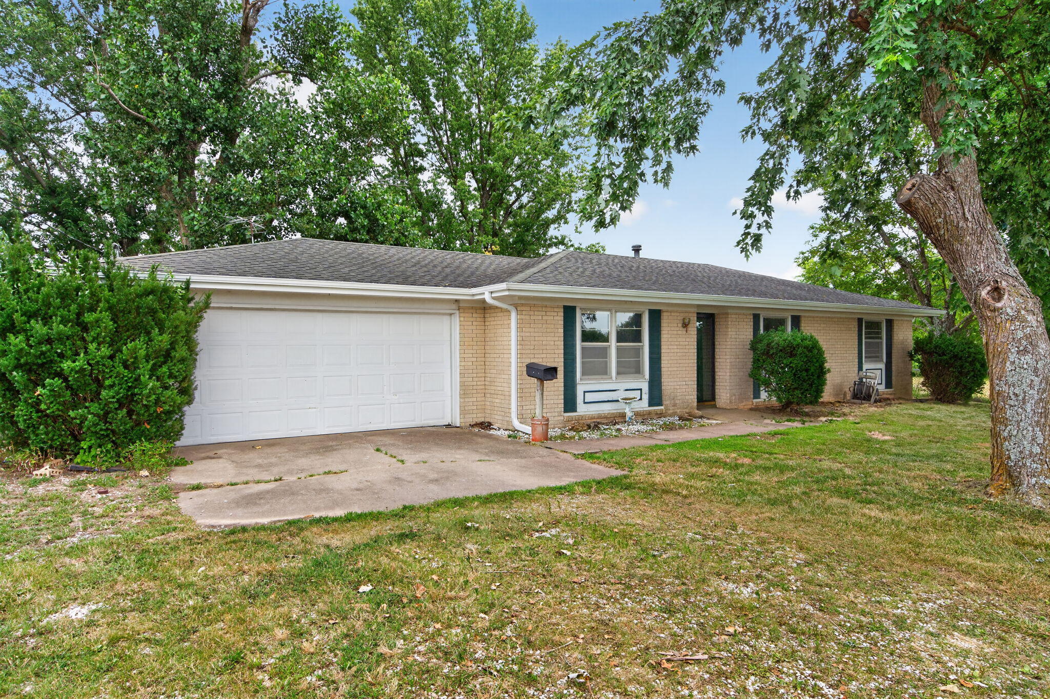2068 North State Highway T Property Photo 3