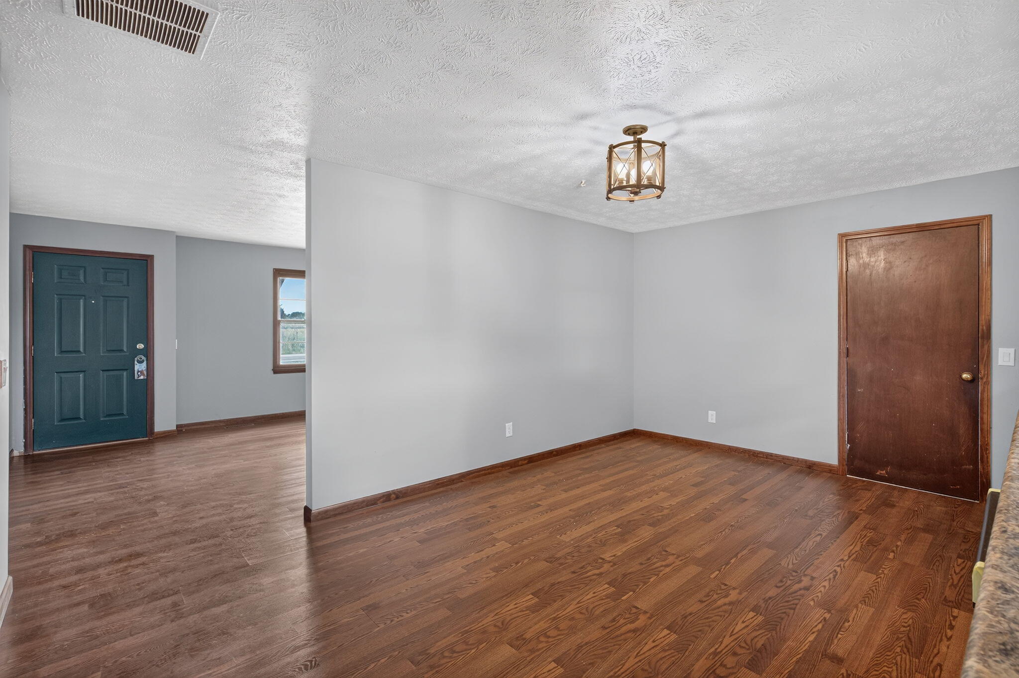 2068 North State Highway T Property Photo 9
