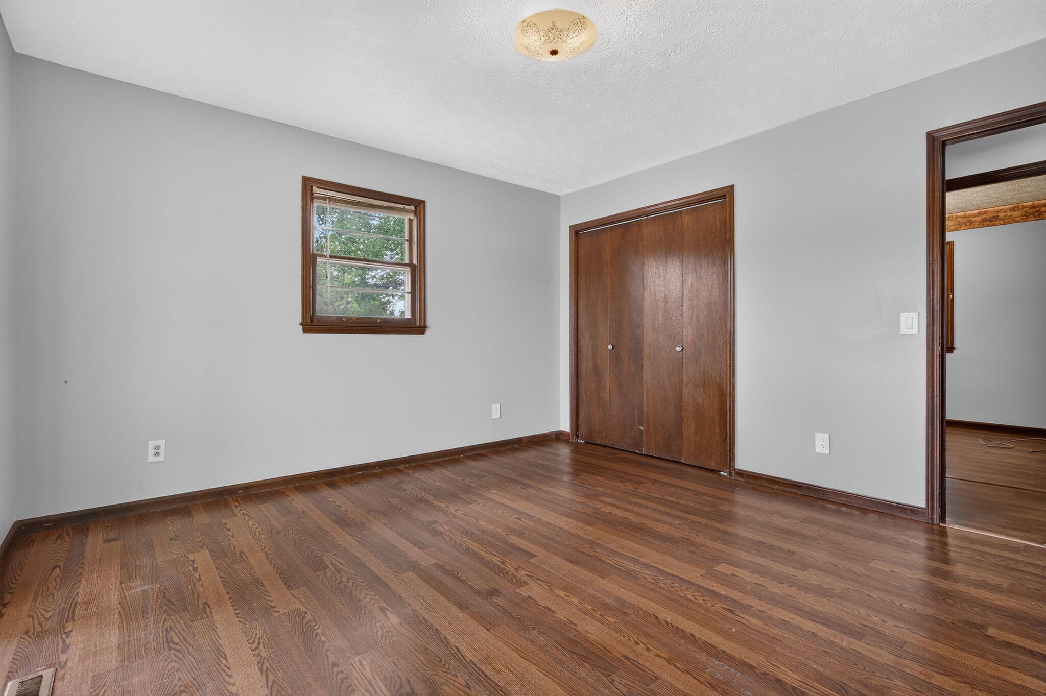 2068 North State Highway T Property Photo 12