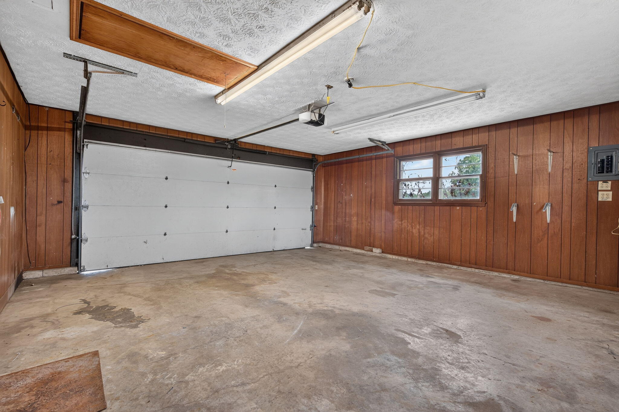 2068 North State Highway T Property Photo 20
