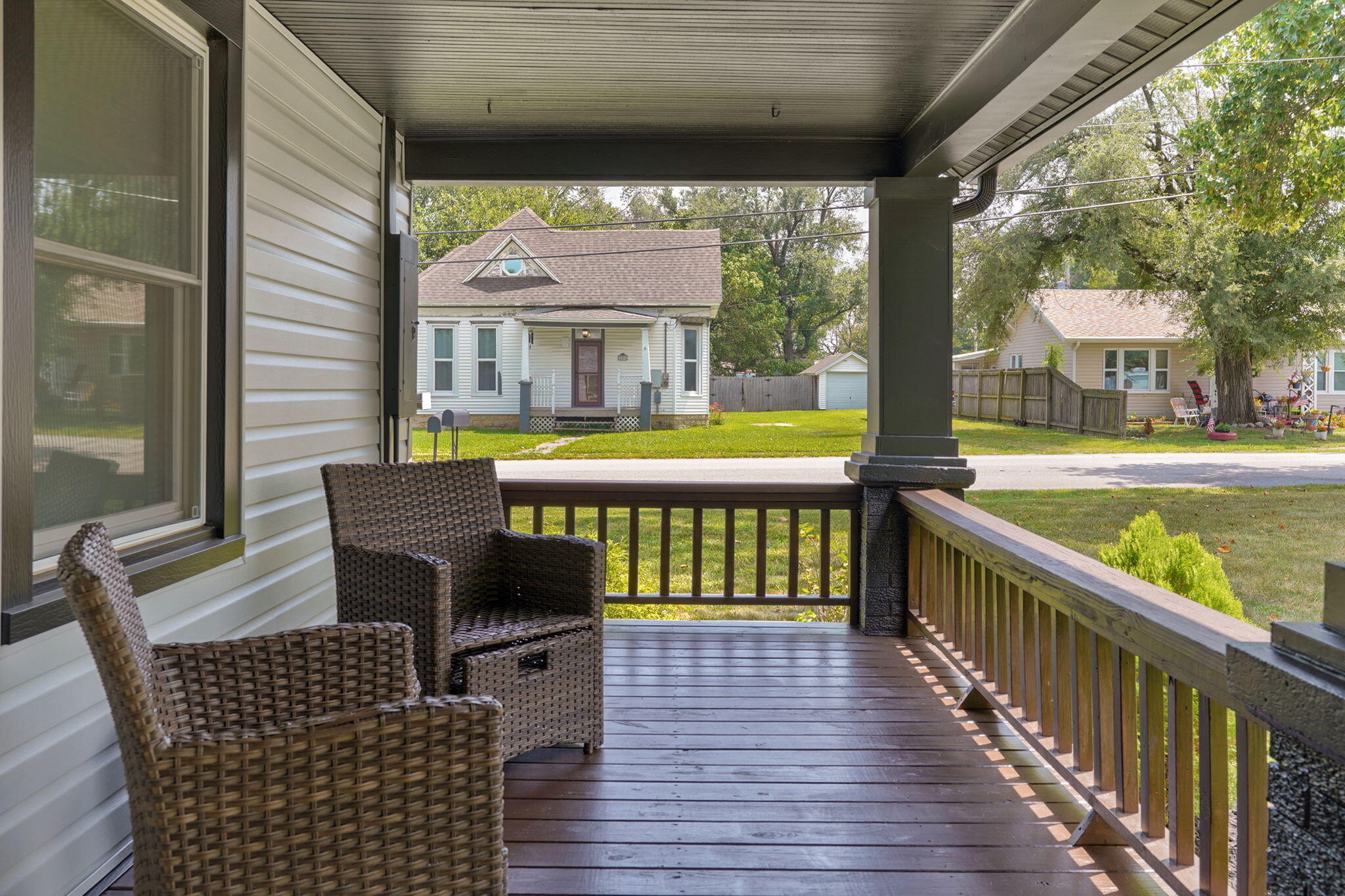 201 North Oak Avenue Property Photo 6