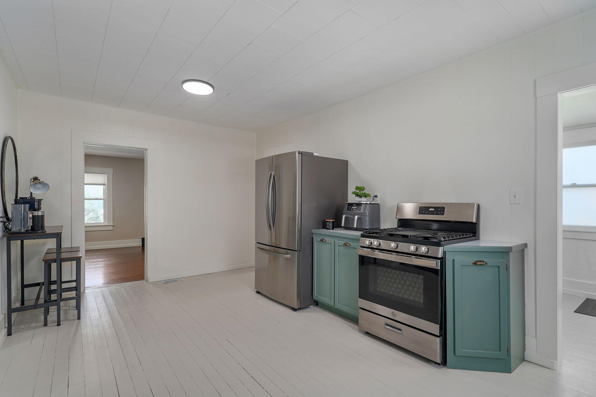 201 North Oak Avenue Property Photo 13