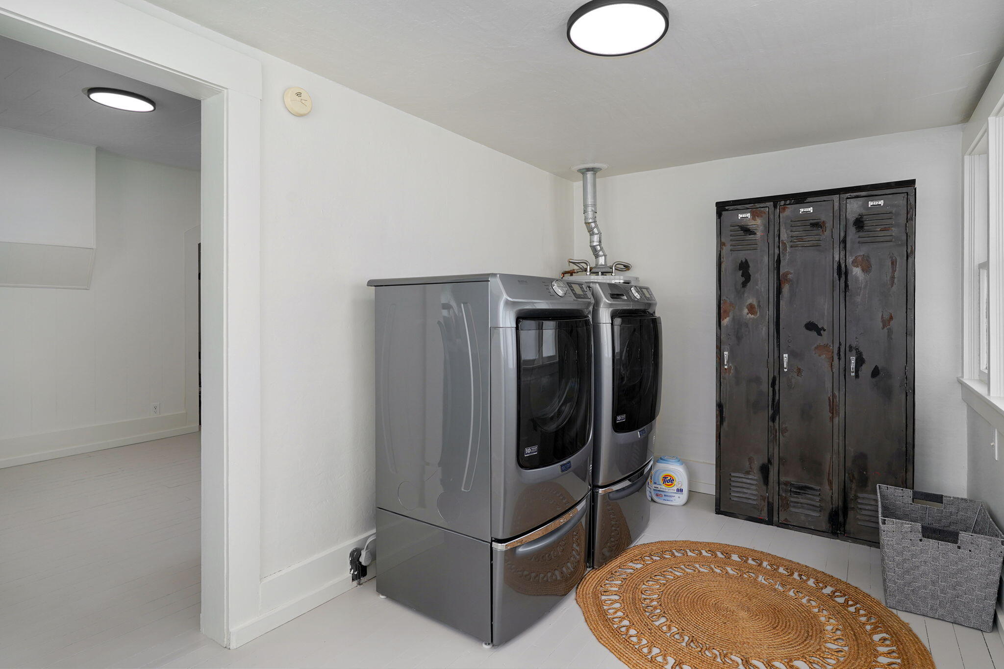 201 North Oak Avenue Property Photo 17