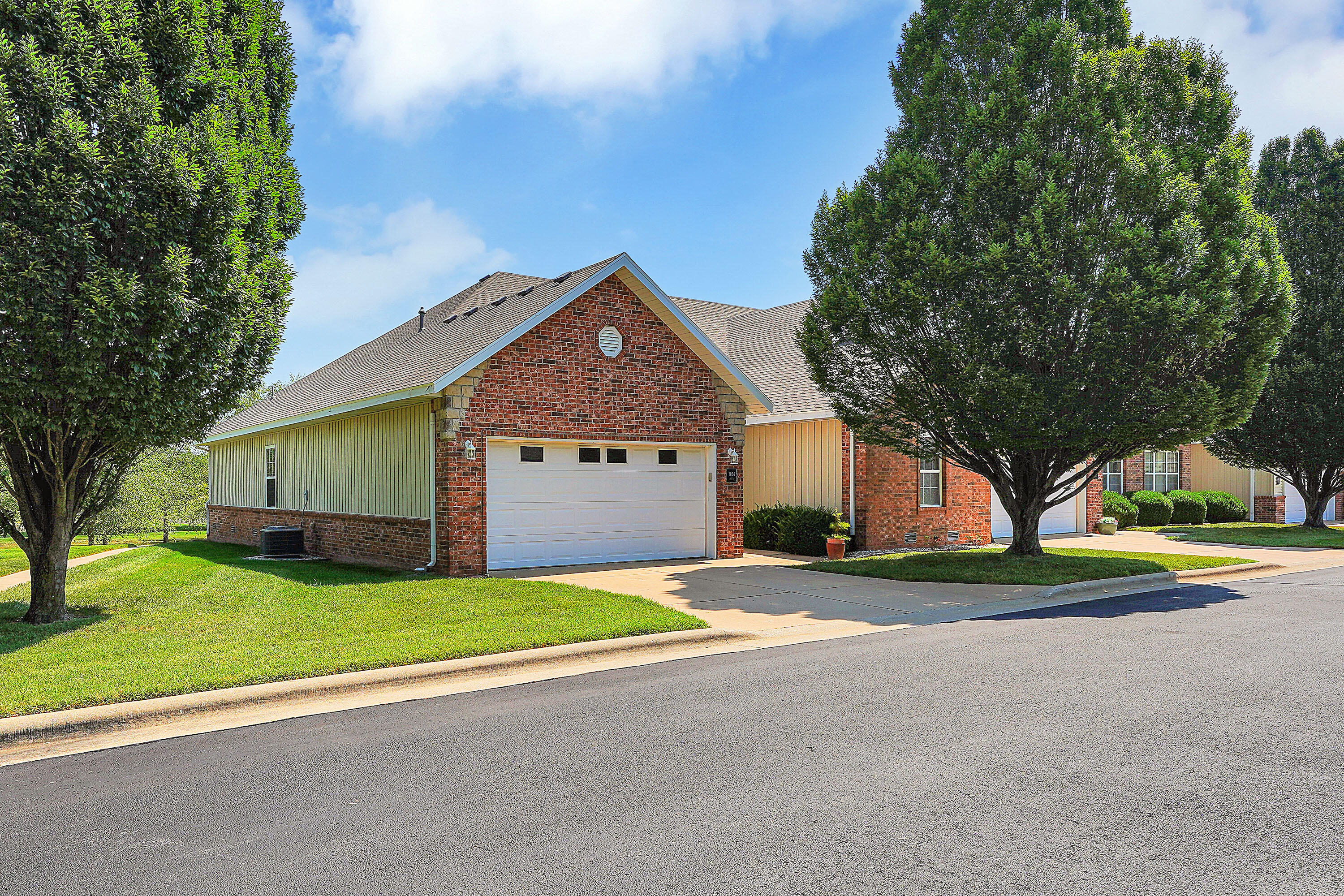 1404 North Sandy Creek Circle Unit 1 Property Photo 2