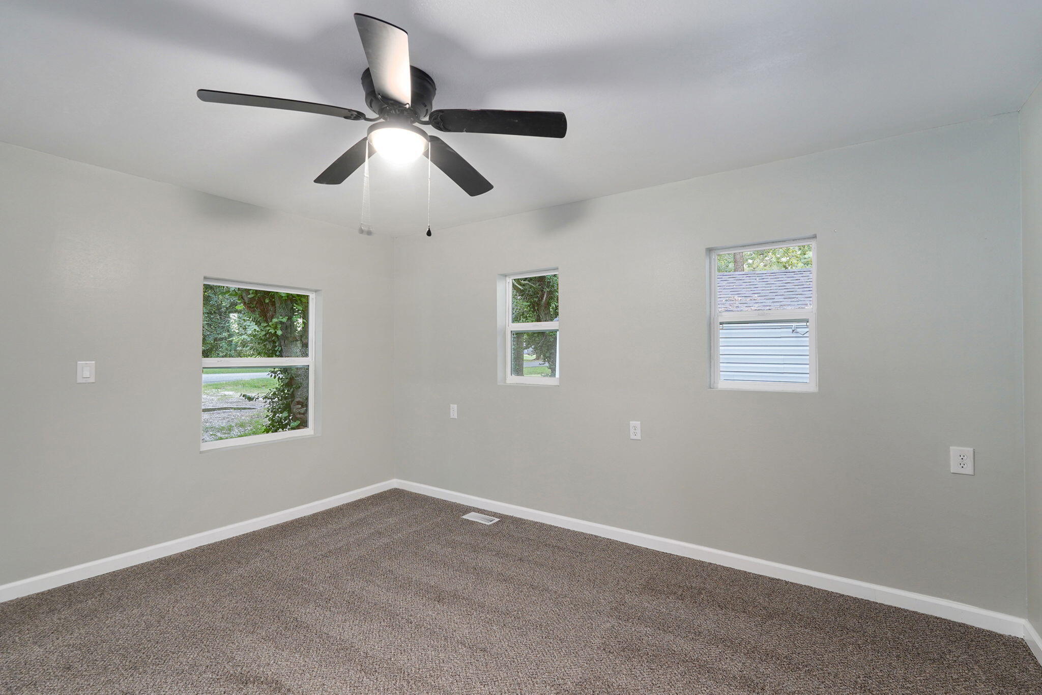 3023 West State Street Property Photo 16