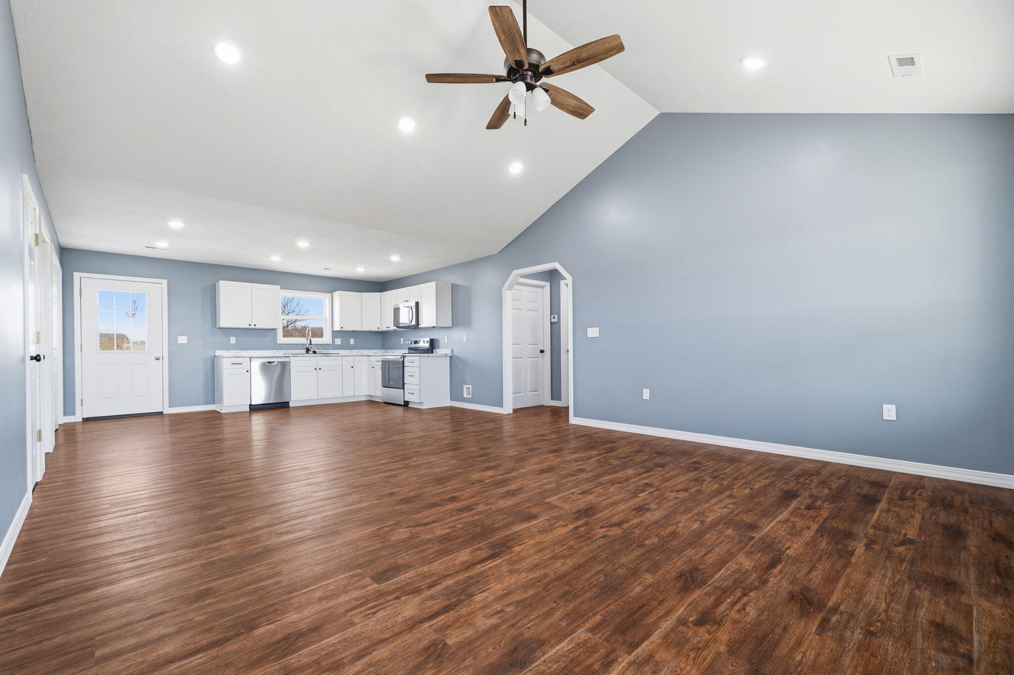 2115 Hidden Pond Lane Property Photo 14