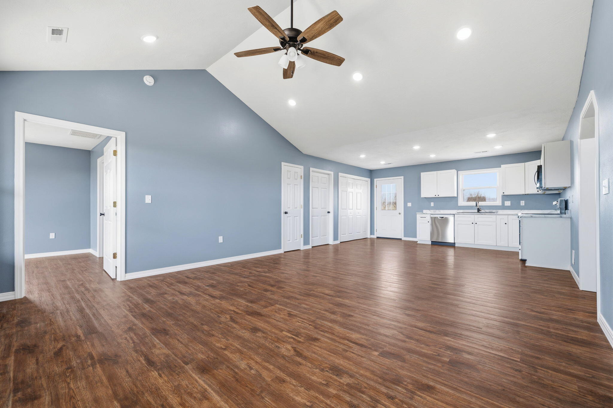 2115 Hidden Pond Lane Property Photo 16