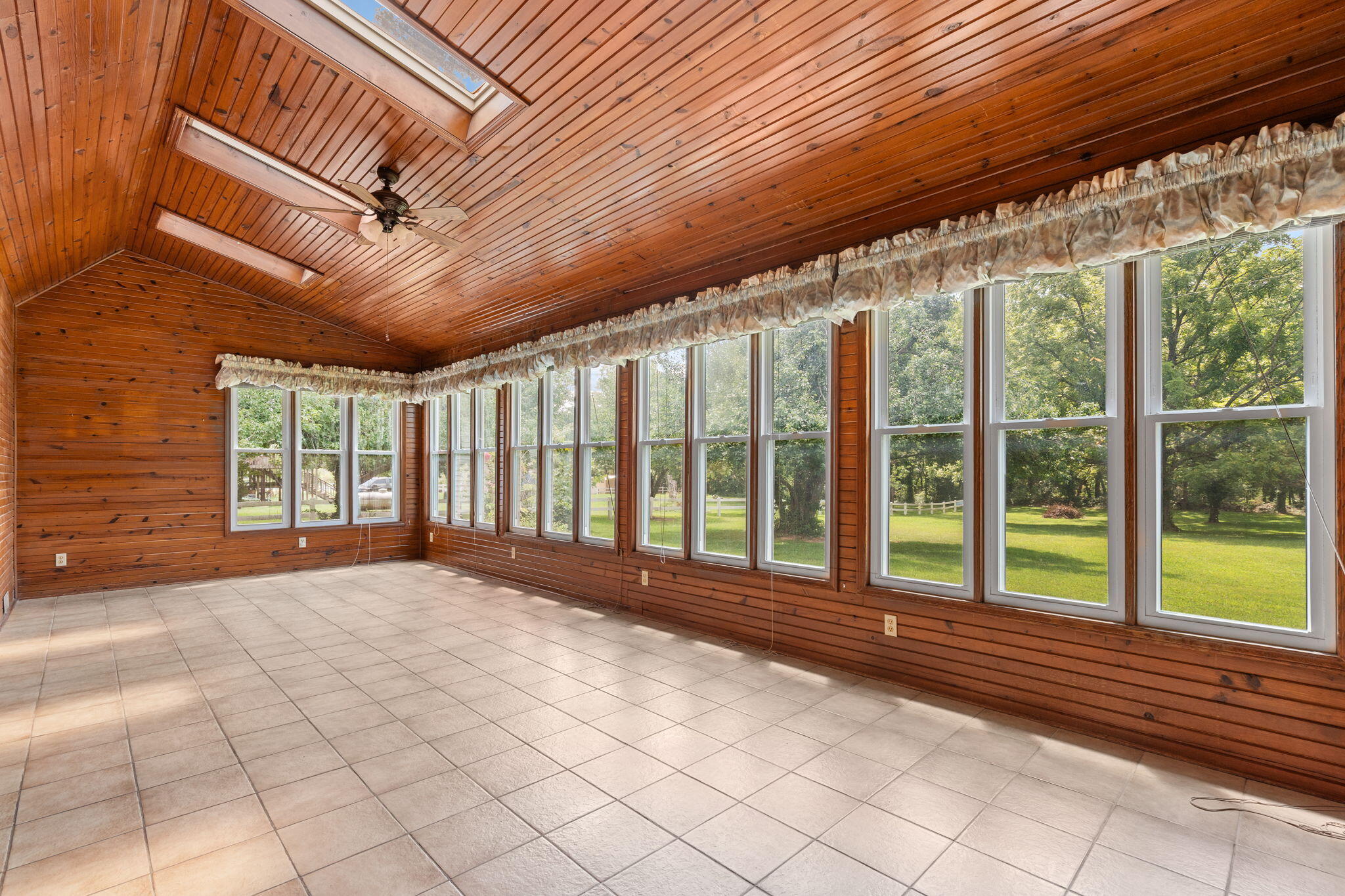8488 West Sunset Drive Property Photo 13
