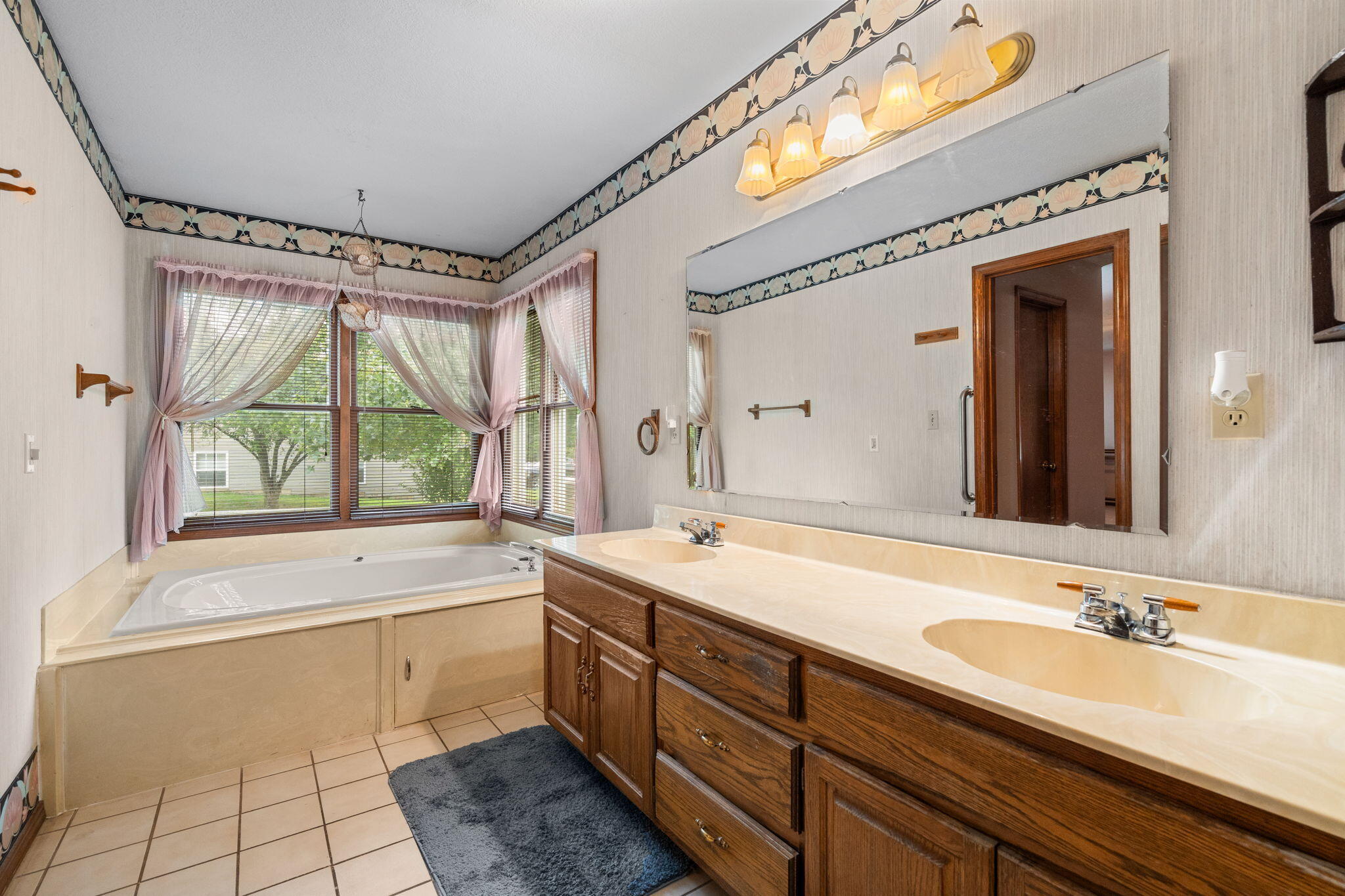 8488 West Sunset Drive Property Photo 31