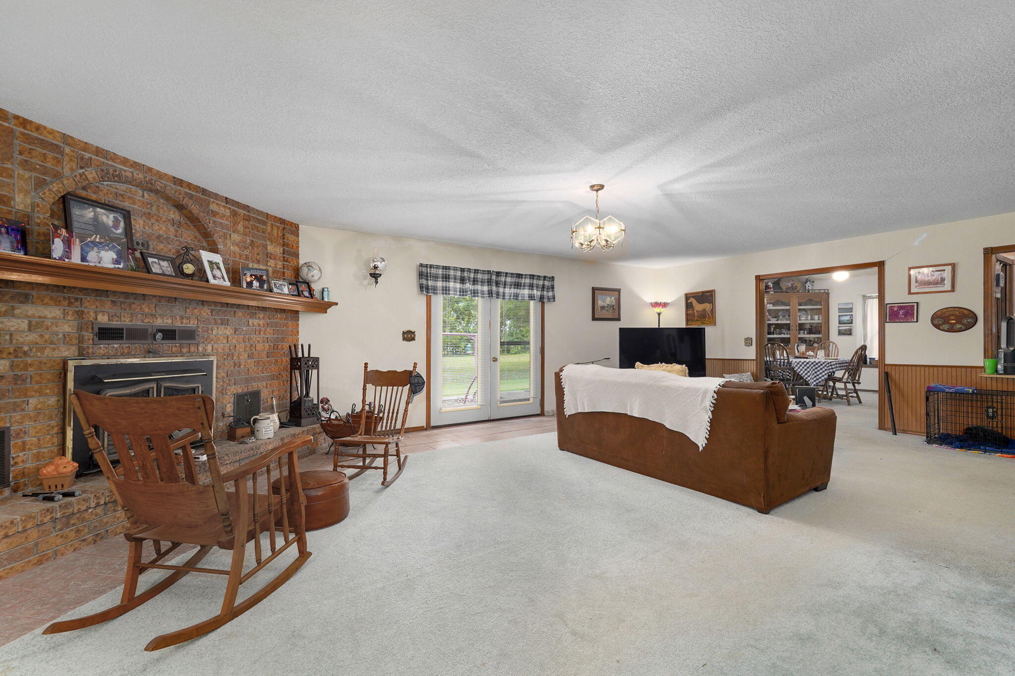 602 West Mchenry Street Property Photo 8