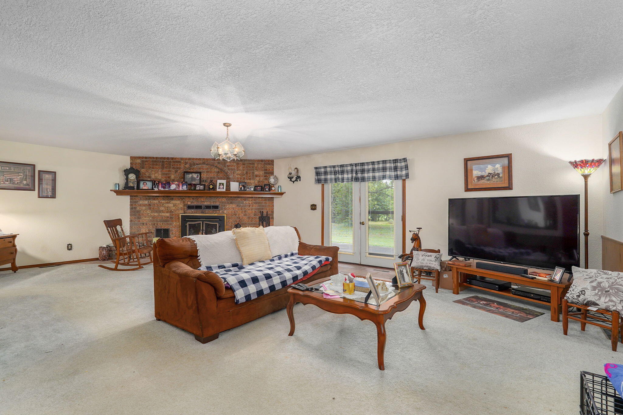 602 West Mchenry Street Property Photo 12