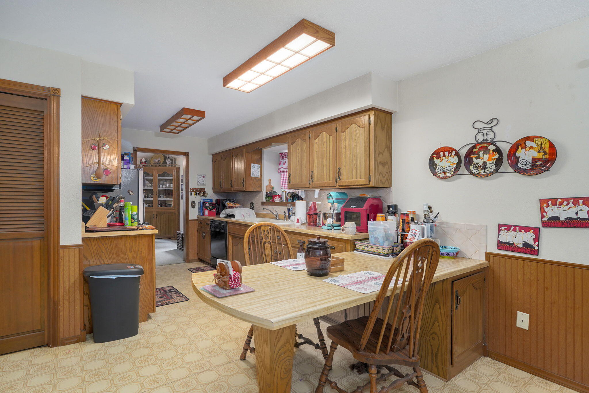 602 West Mchenry Street Property Photo 15