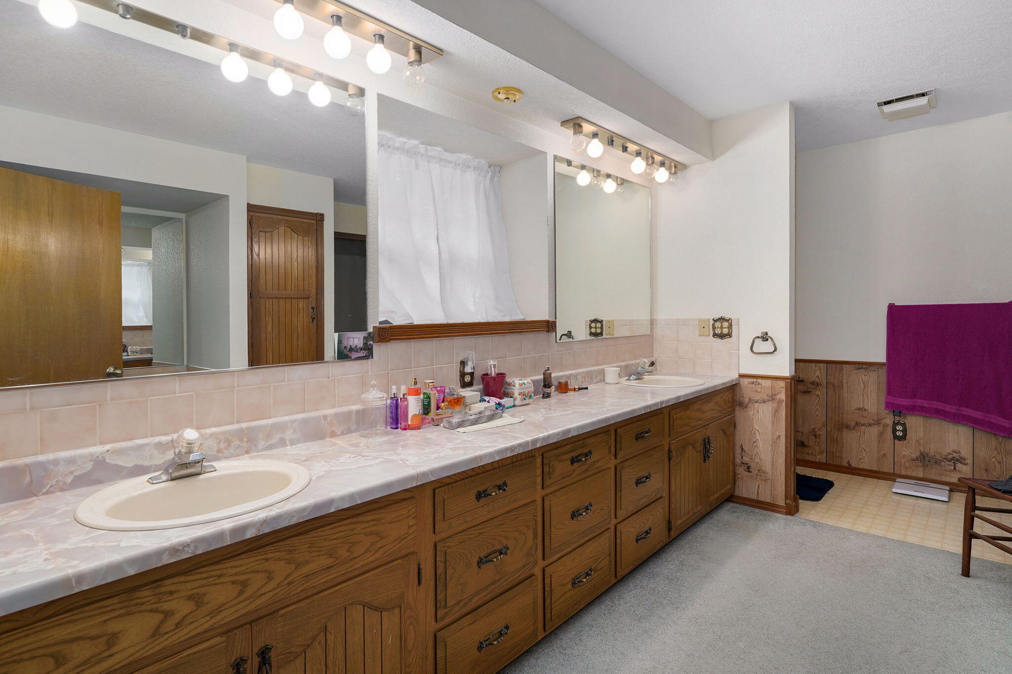 602 West Mchenry Street Property Photo 34