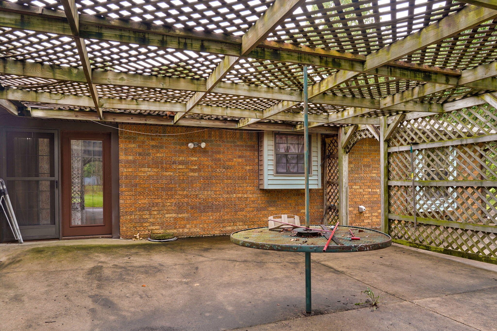 602 West Mchenry Street Property Photo 41