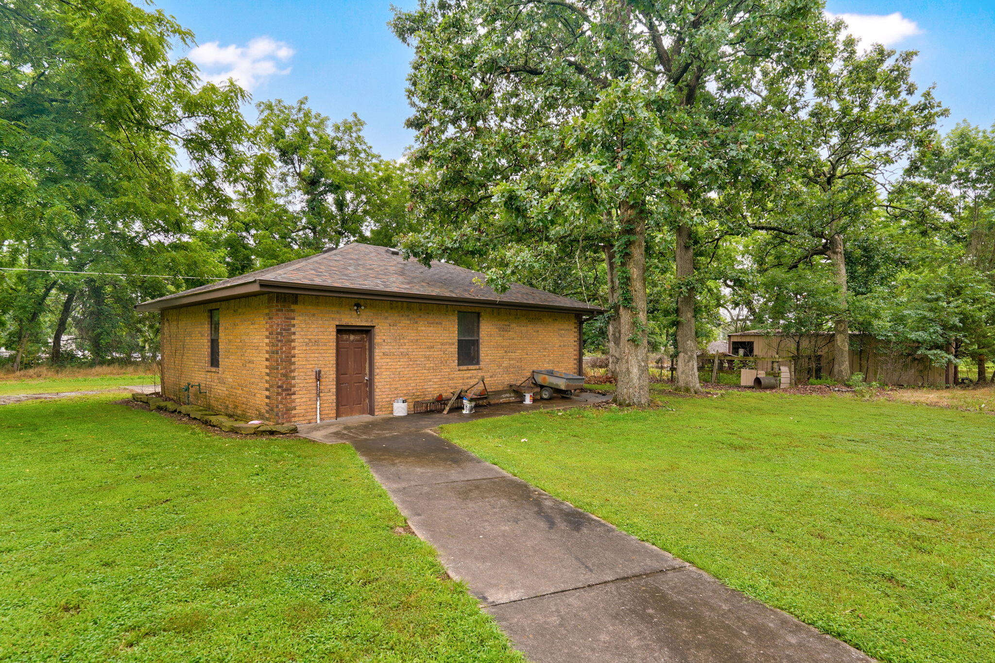 602 West Mchenry Street Property Photo 49