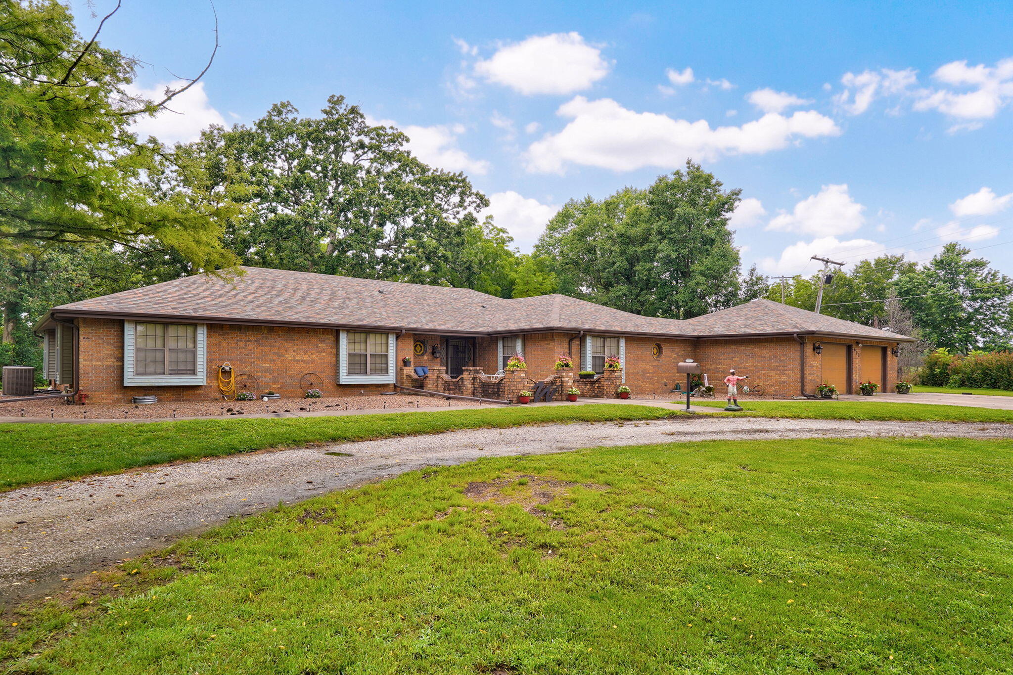 602 West Mchenry Street Property Photo 67
