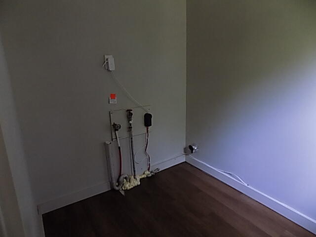 2111 North Newton Avenue Property Photo 9