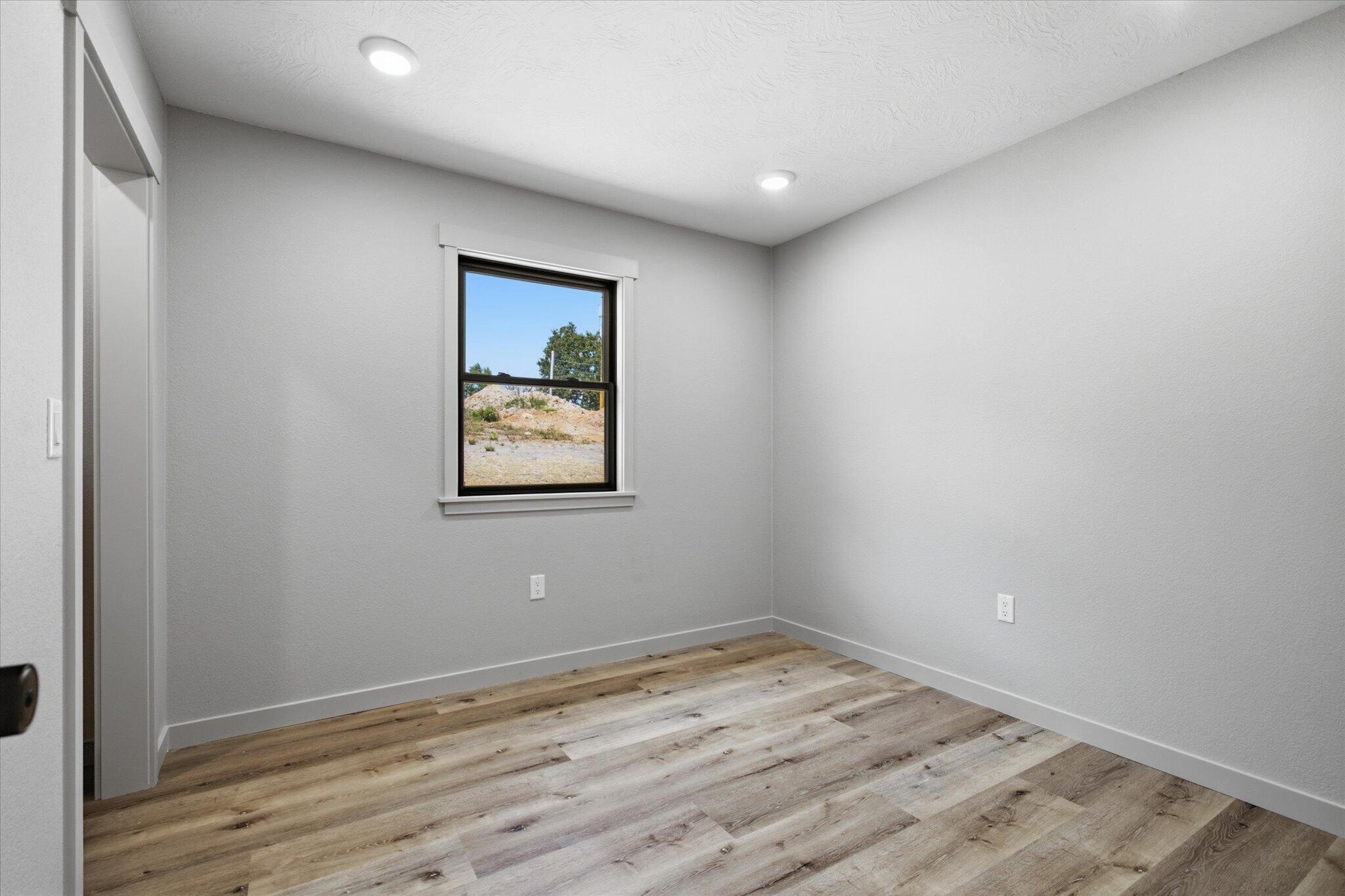 805 Ward Street Property Photo 17