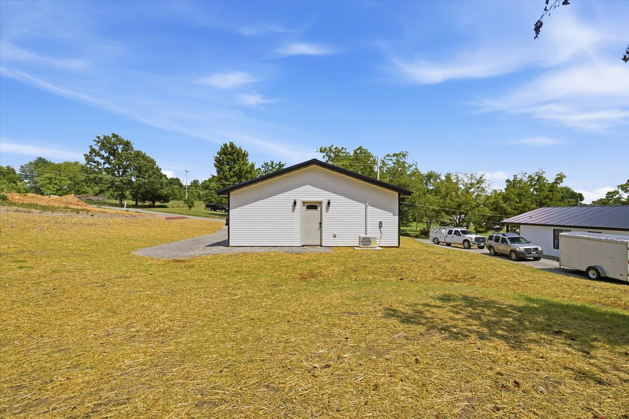 805 Ward Street Property Photo 23