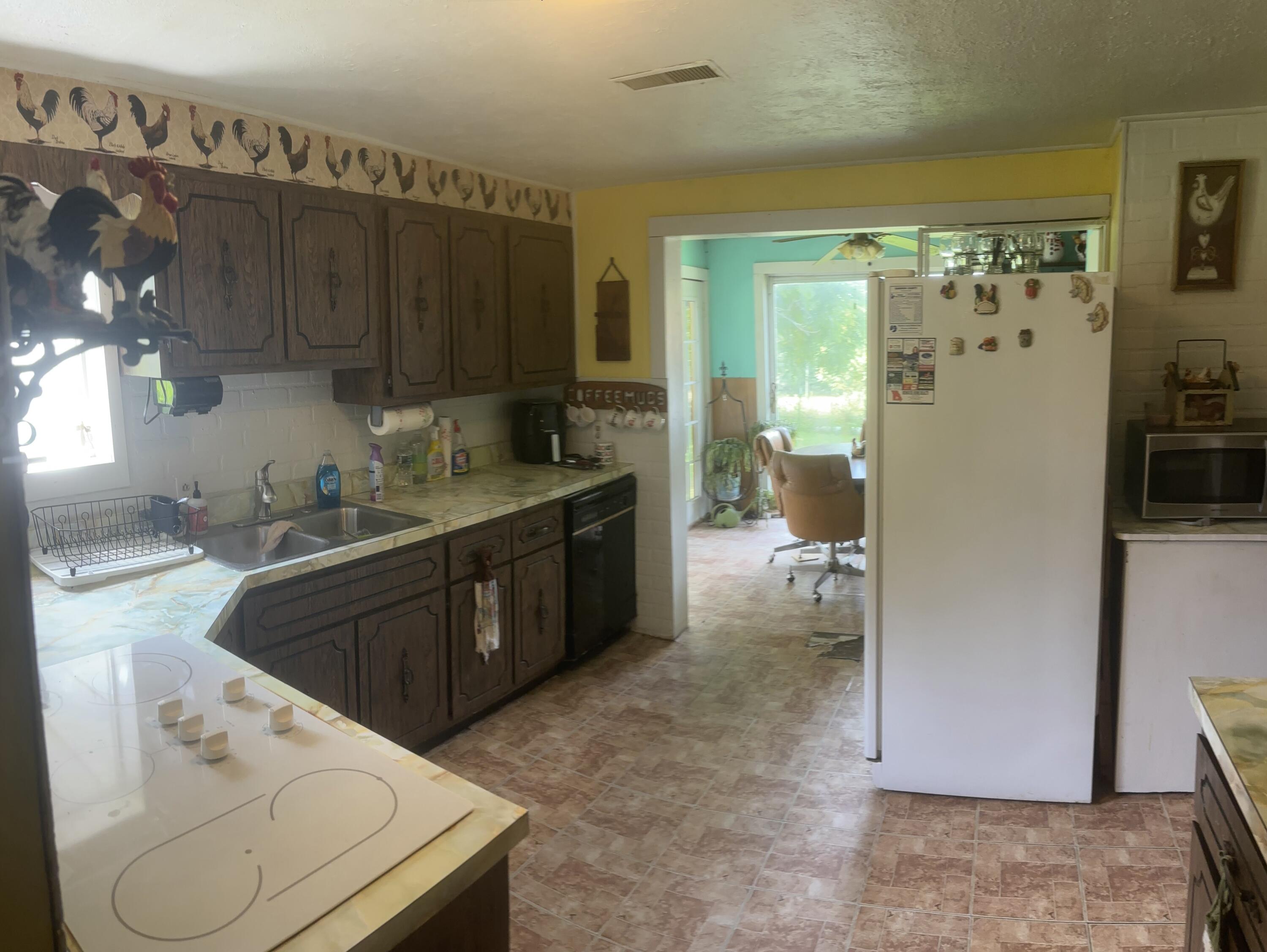 17911 Cr 576 Property Photo 17