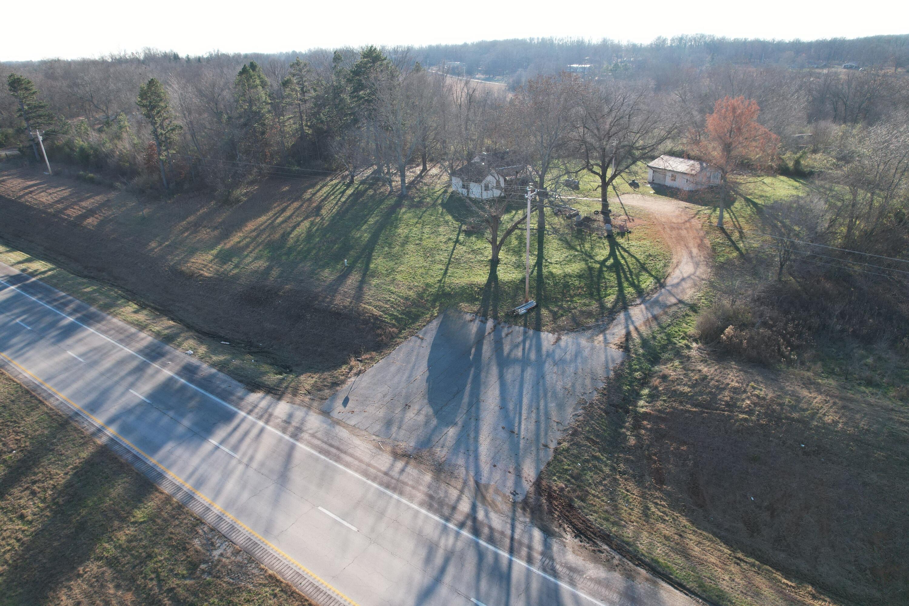 000 Highway 63 Property Photo 41