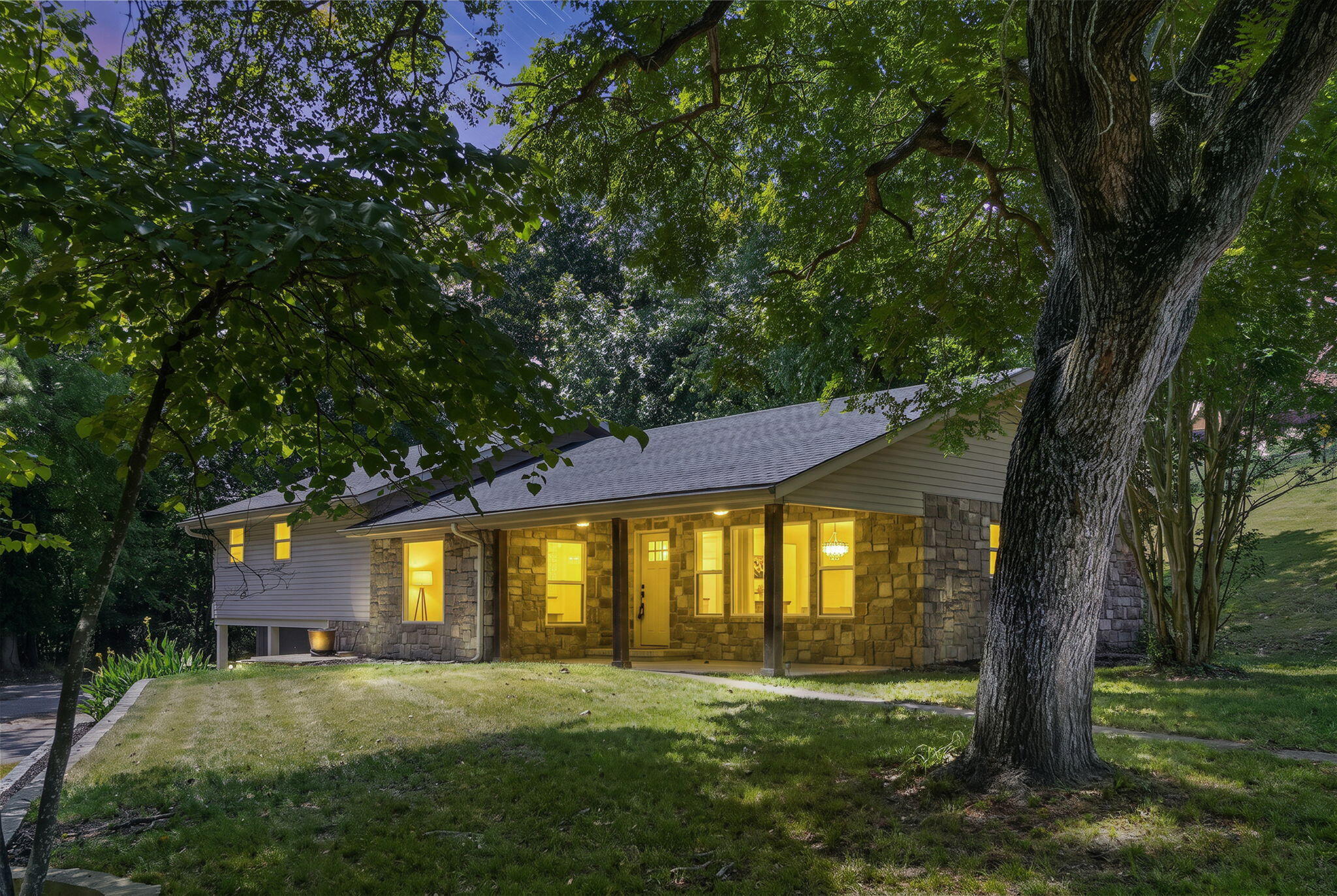 18317 Collins Road Property Photo 1