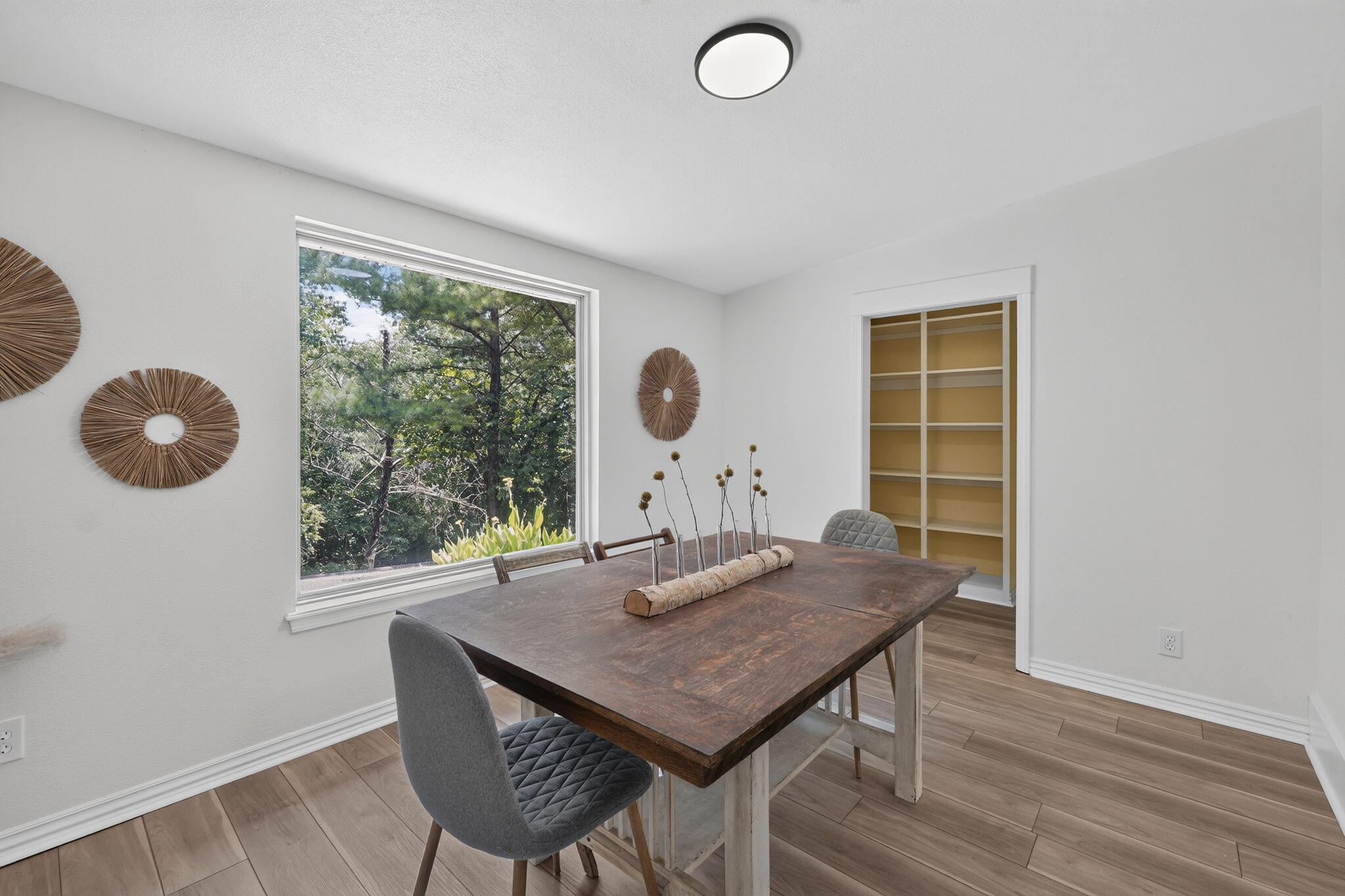 18317 Collins Road Property Photo 17