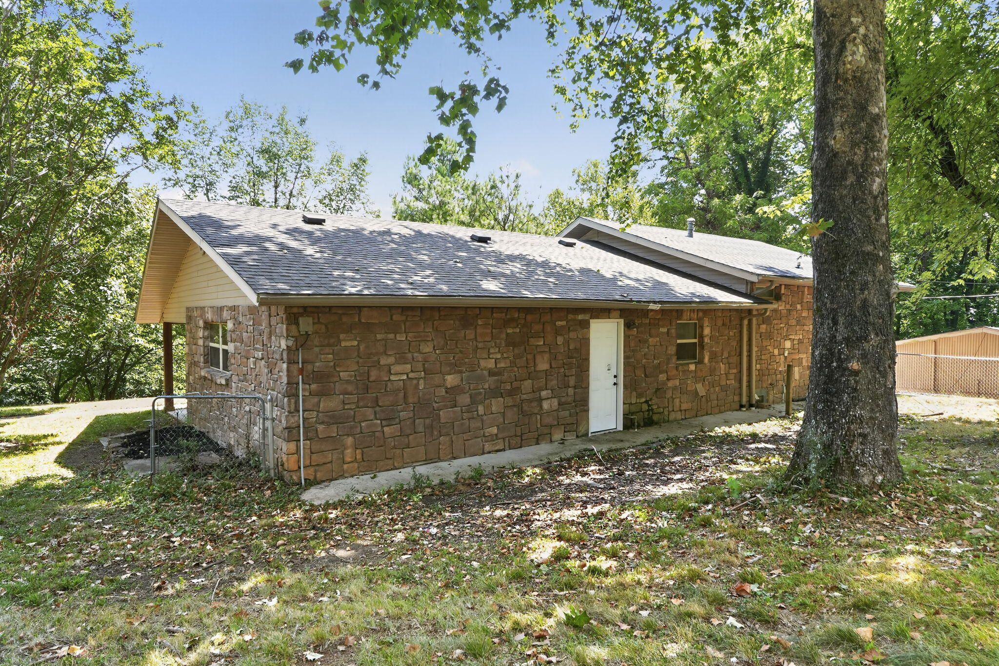 18317 Collins Road Property Photo 35