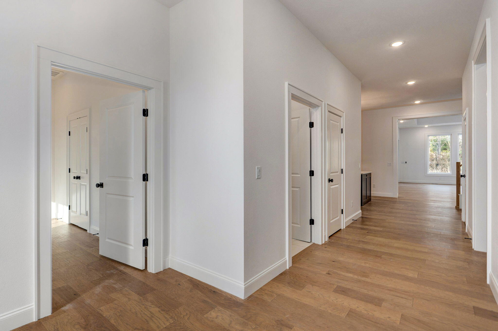 2187 North Silver Charm Avenue Property Photo 6