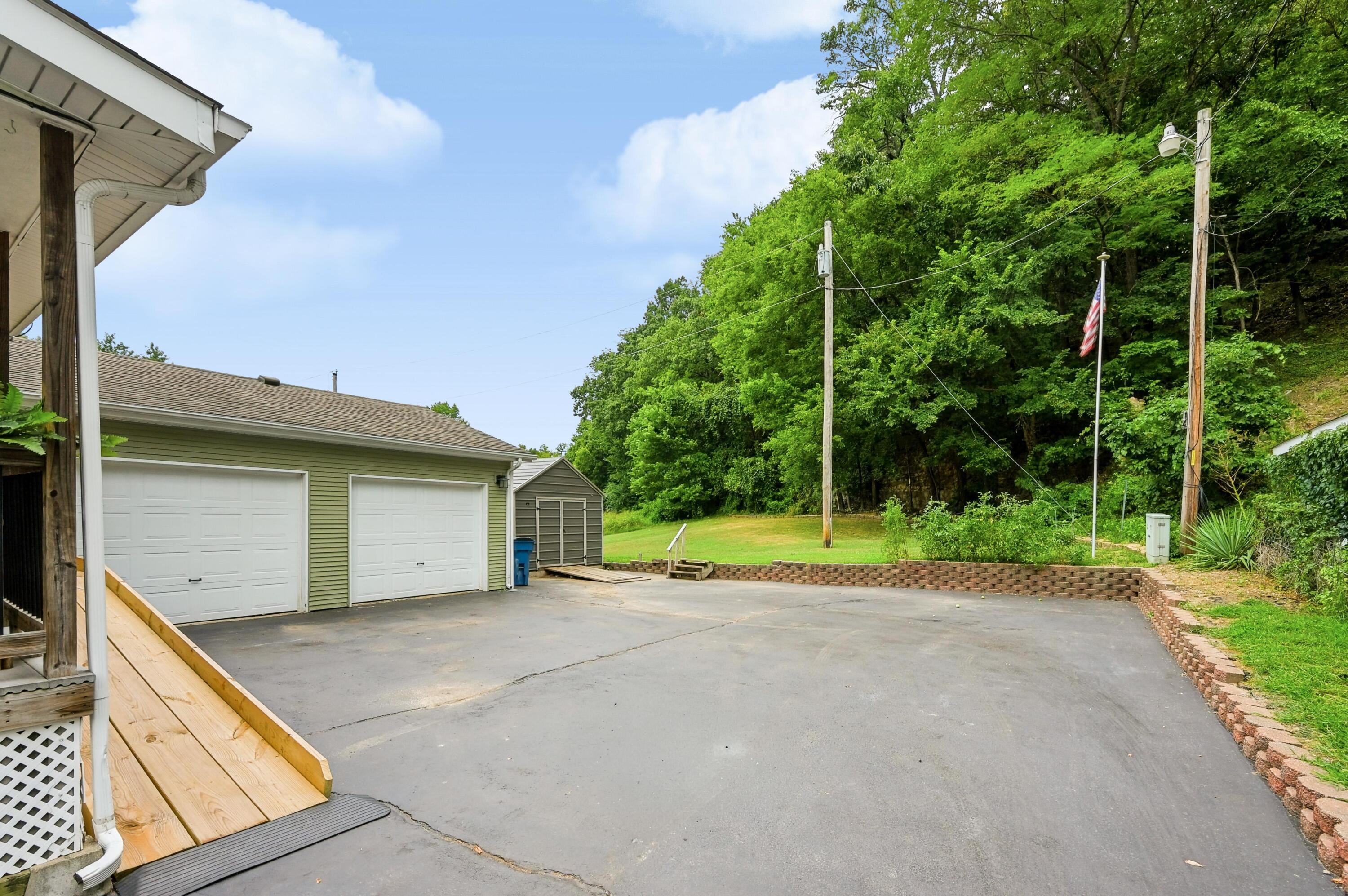 1014 Cherokee Avenue Property Photo 41
