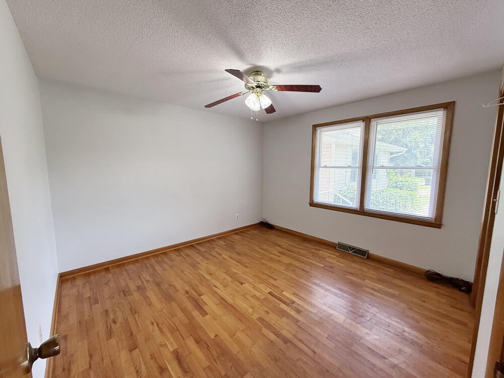1409 South State Highway 32 Property Photo 9