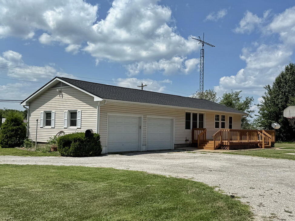 1409 South State Highway 32 Property Photo 19