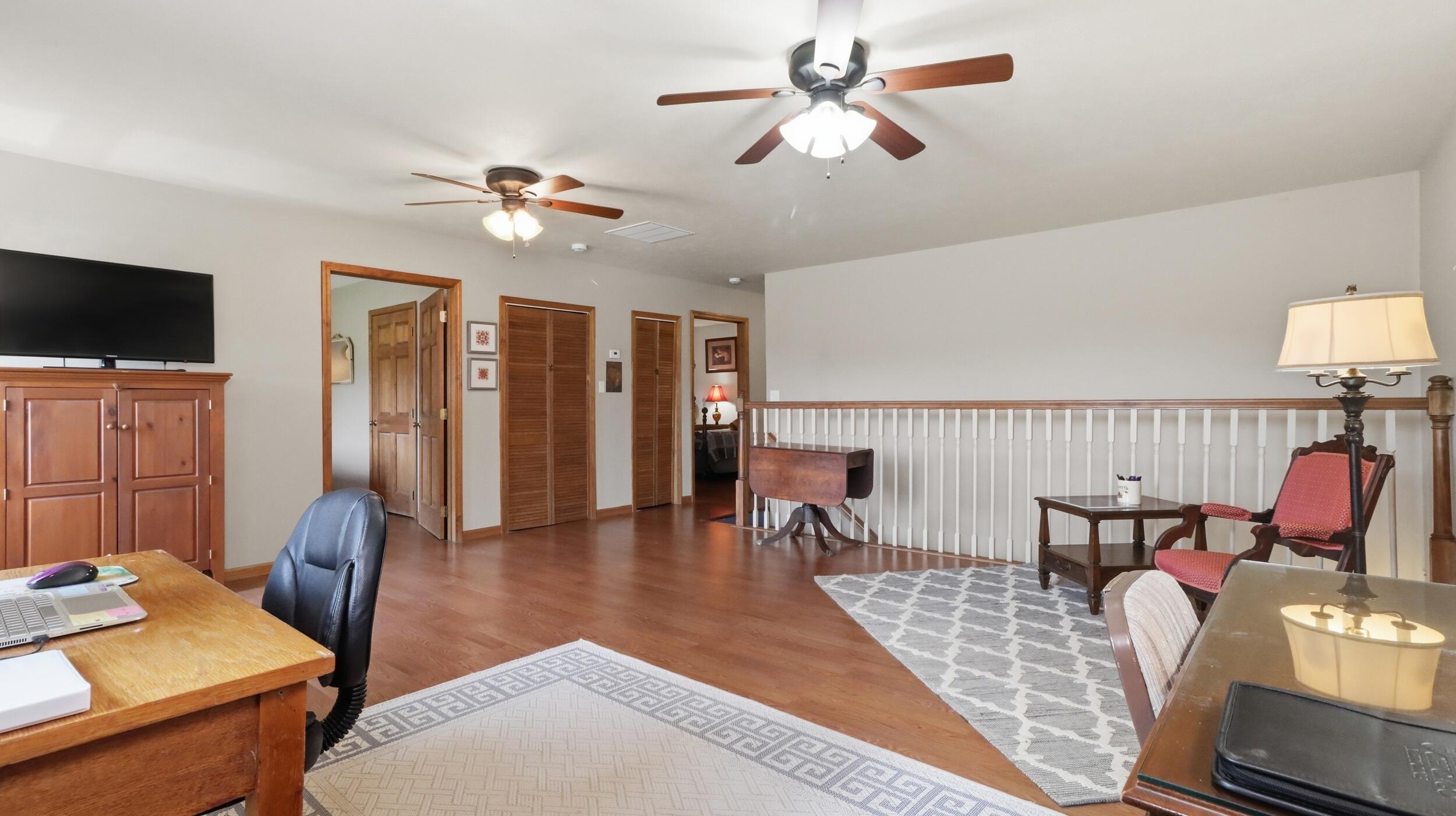 18482 Dixon Road Property Photo 26