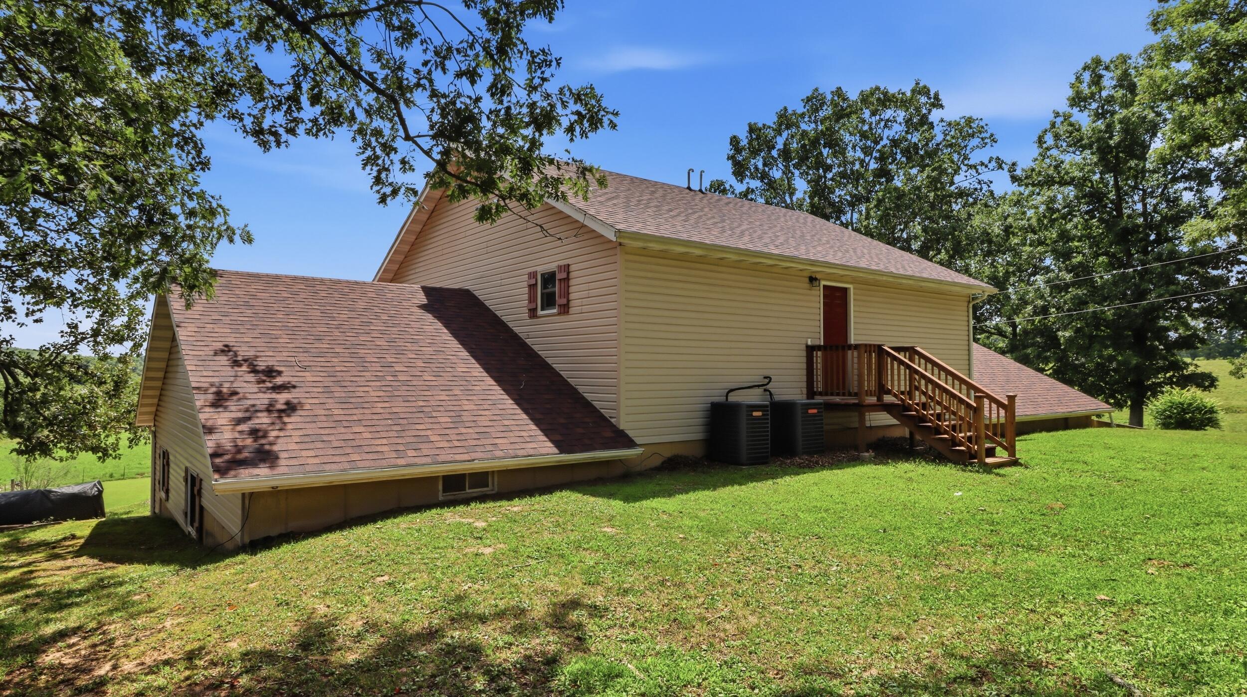 18482 Dixon Road Property Photo 37