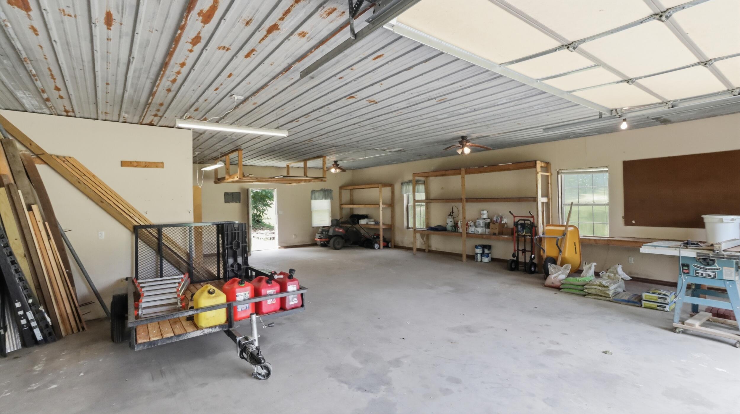 18482 Dixon Road Property Photo 41