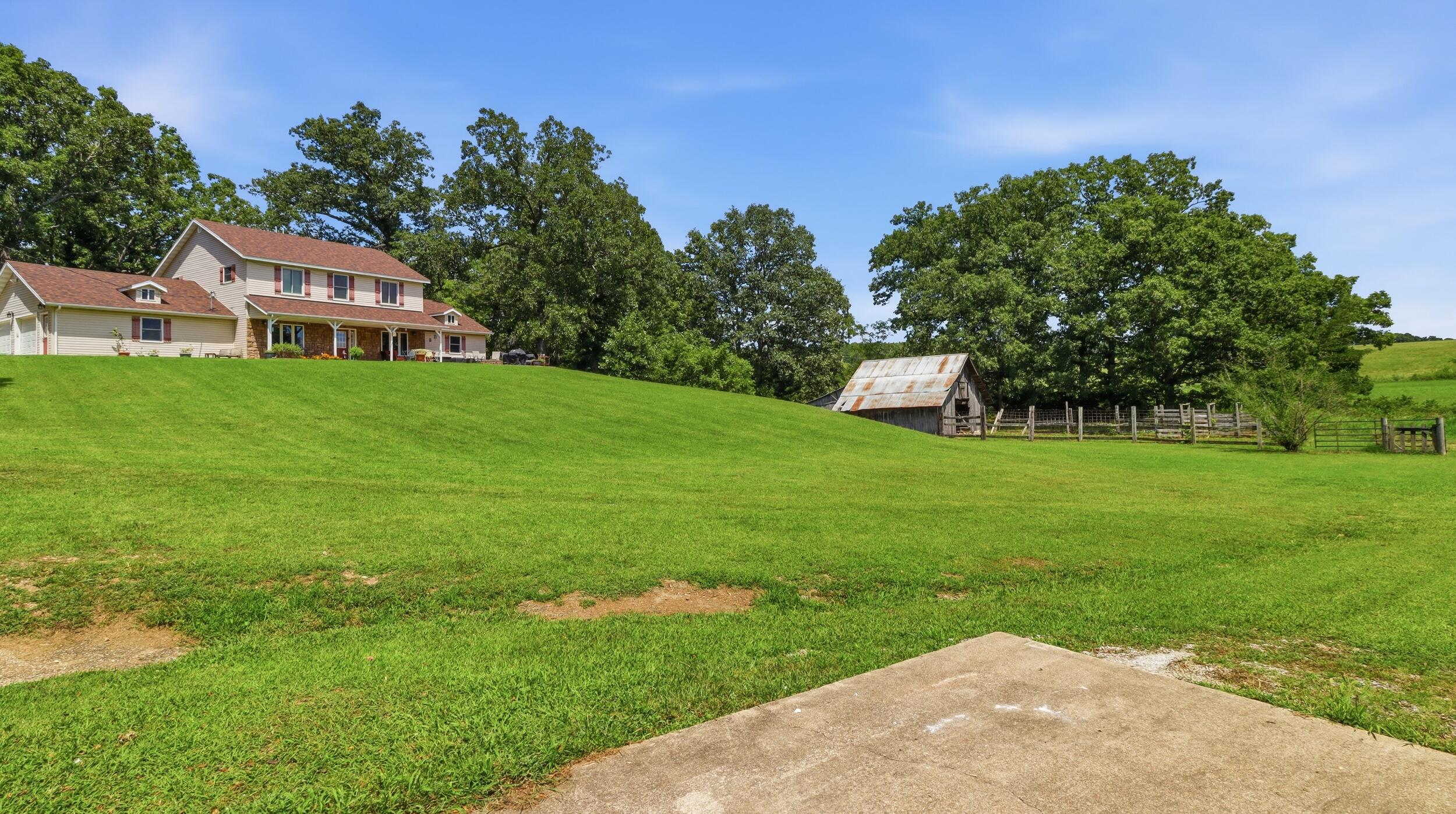 18482 Dixon Road Property Photo 44