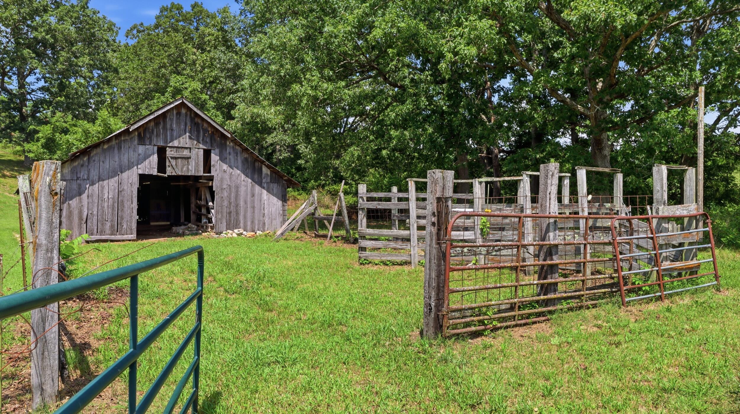18482 Dixon Road Property Photo 48