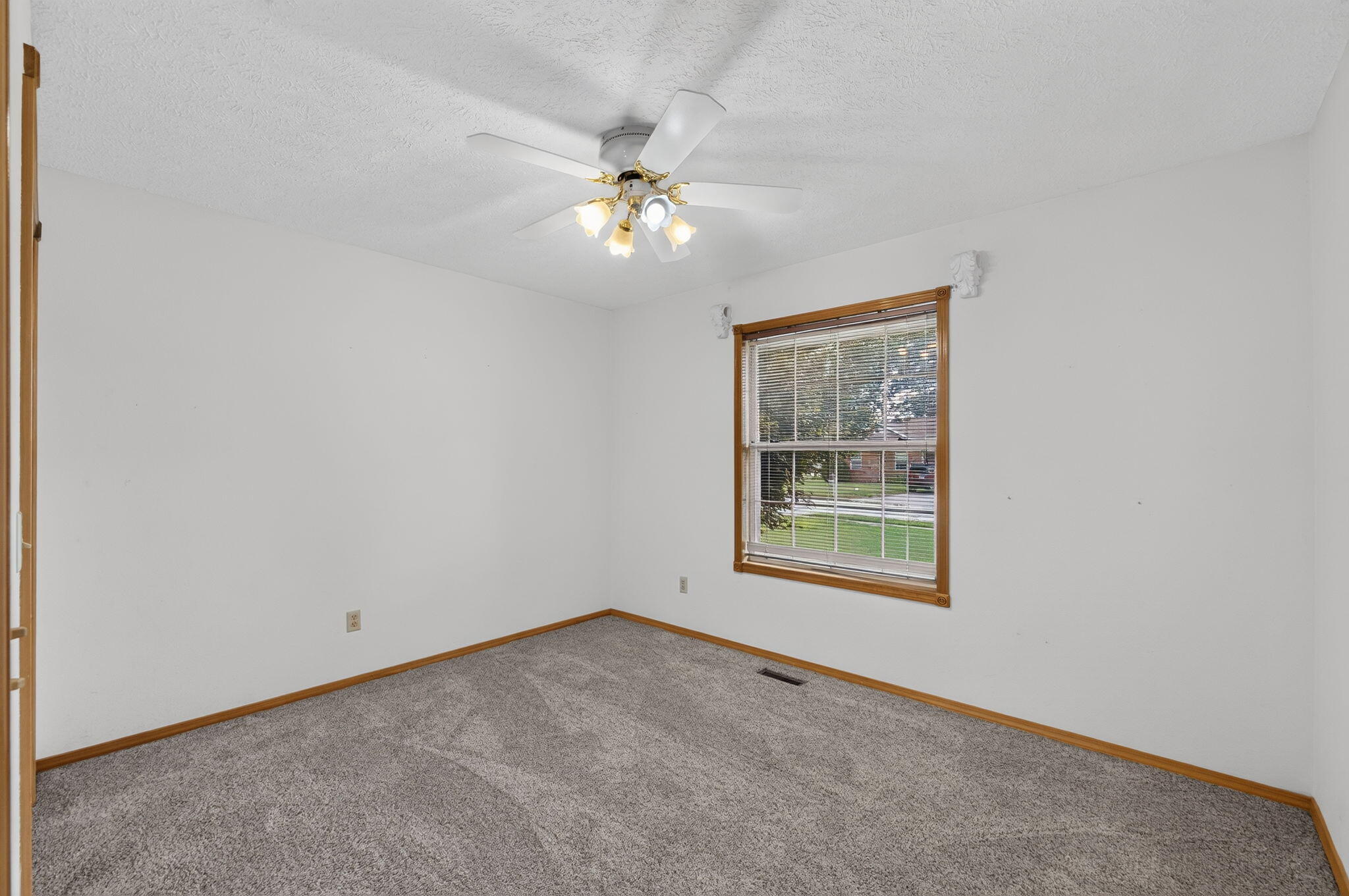 2259 West Cantebury Street Property Photo 15