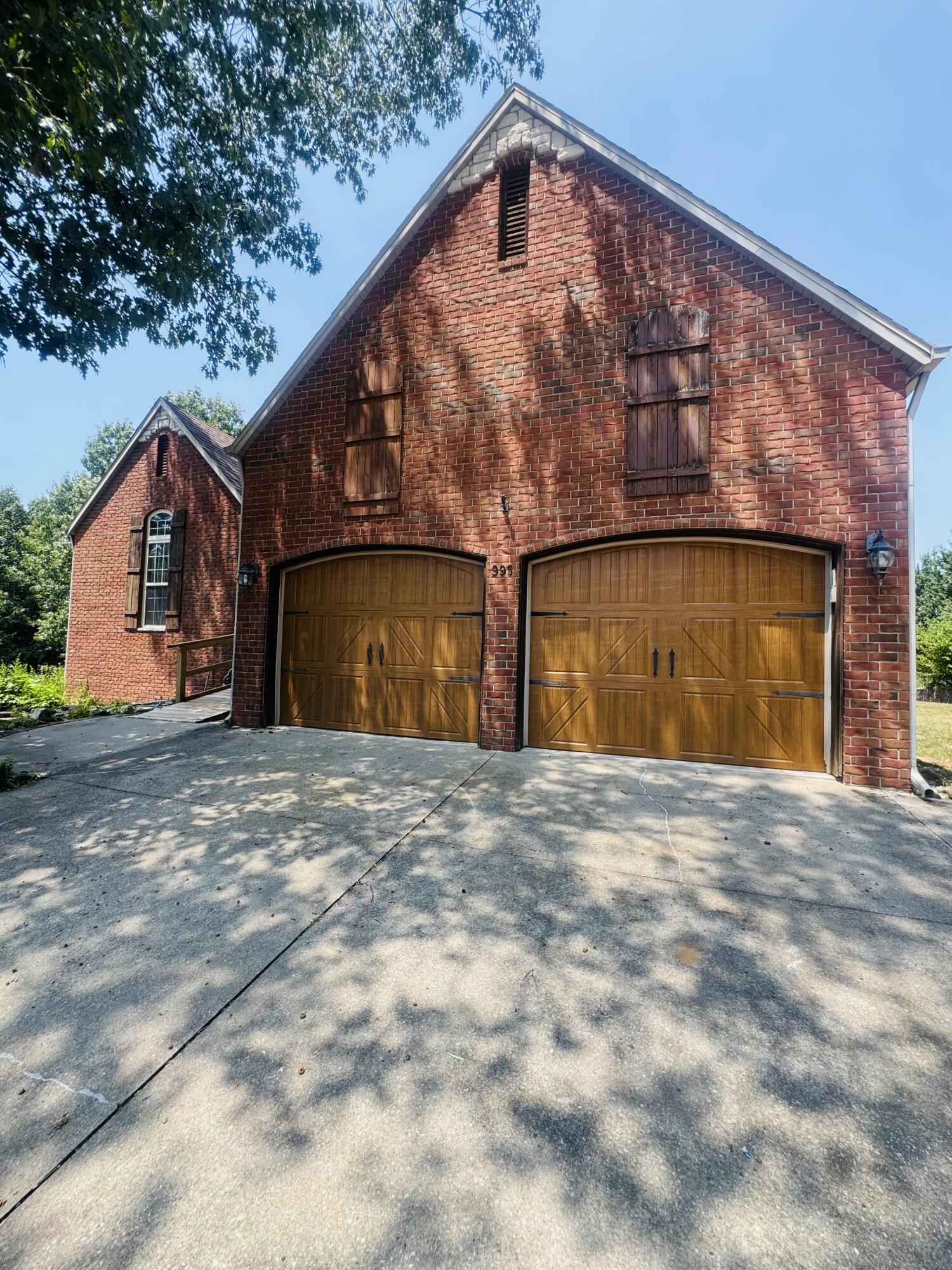 995 Mule Barn Drive Property Photo 6