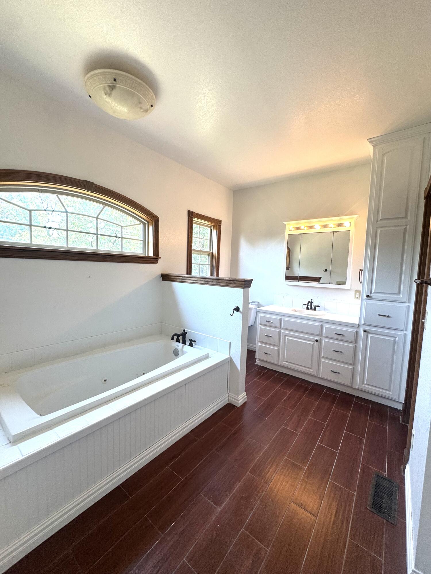 995 Mule Barn Drive Property Photo 32