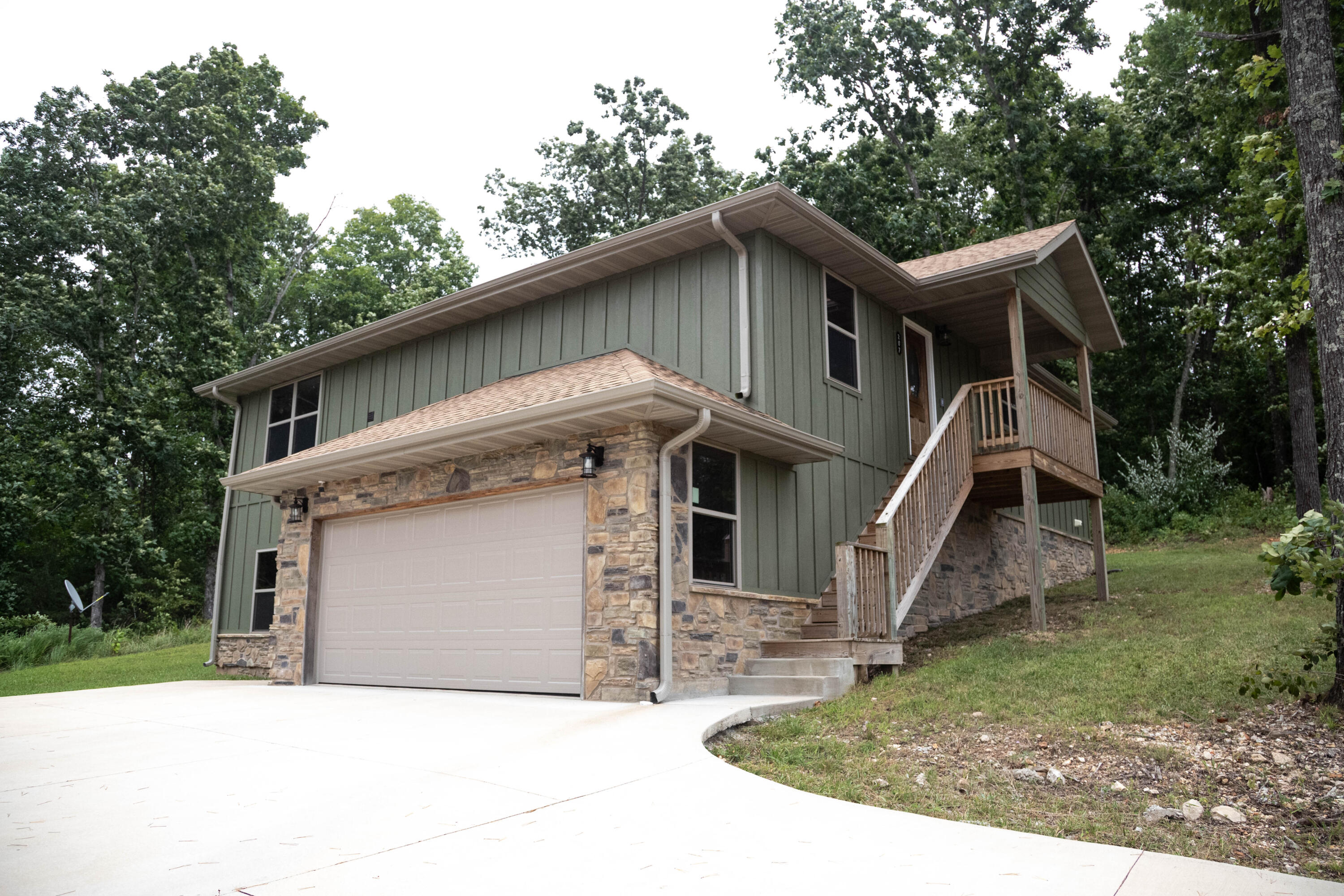207 Juniper Avenue Property Photo 1