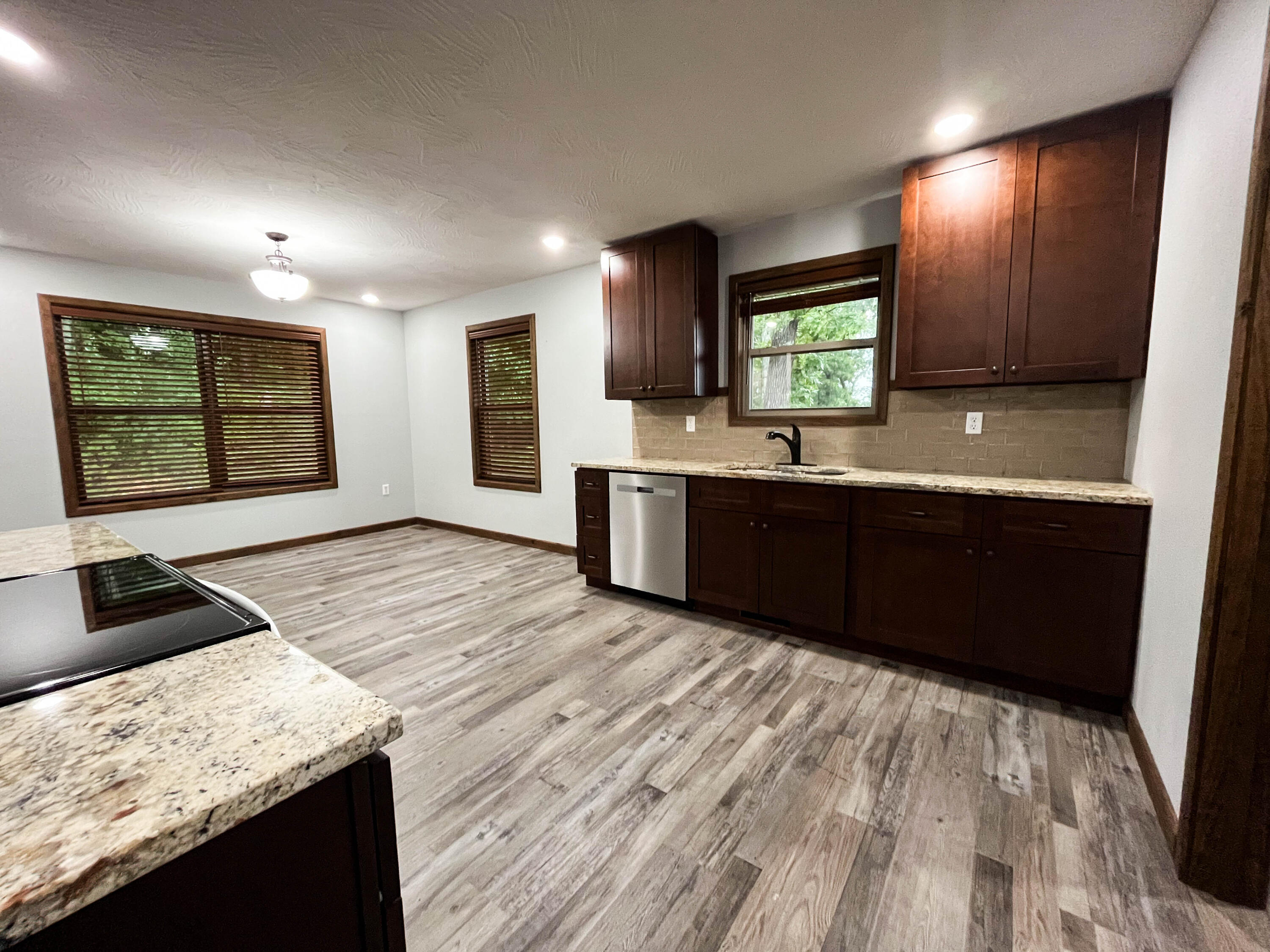 207 Juniper Avenue Property Photo 9
