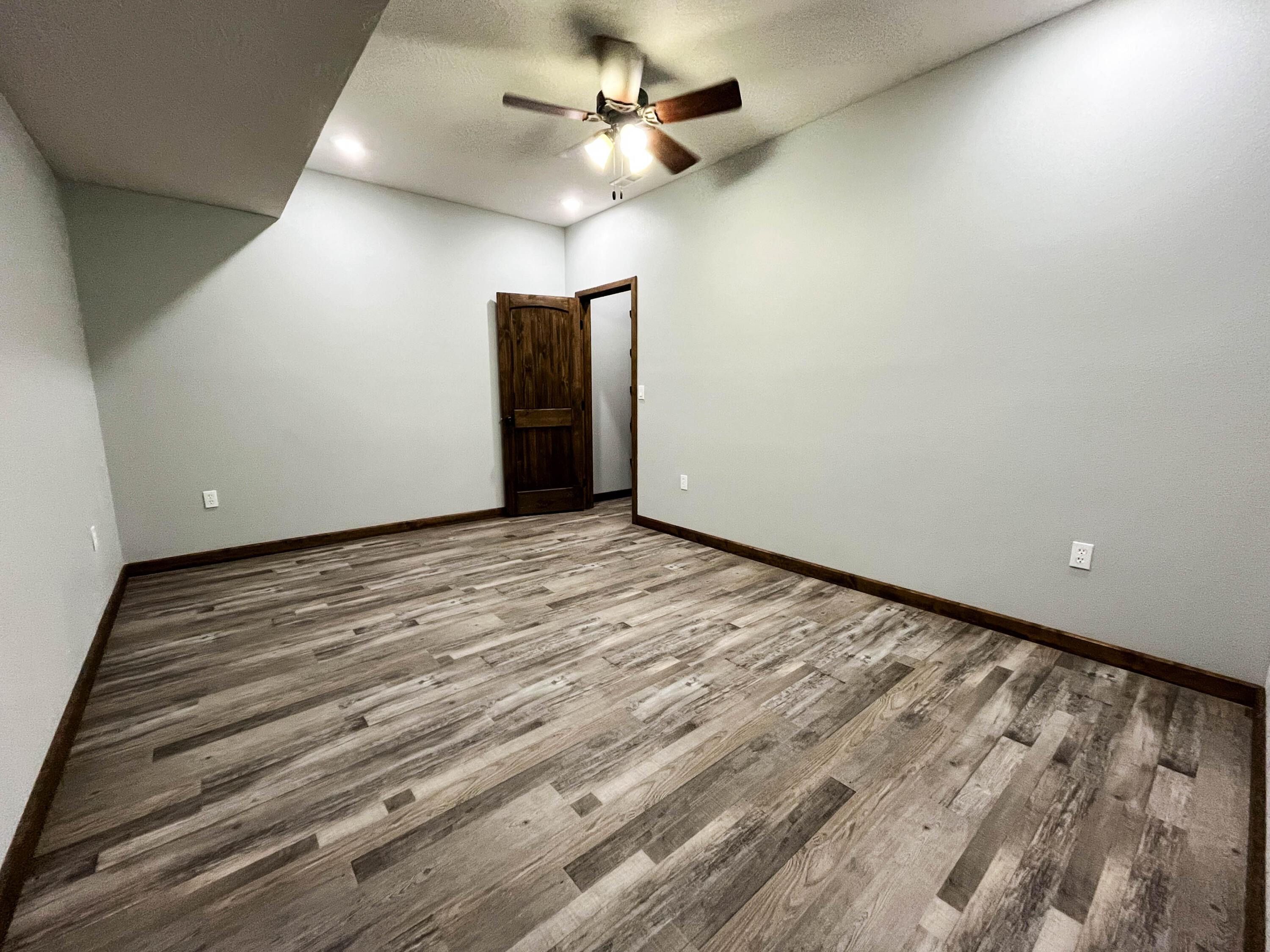 207 Juniper Avenue Property Photo 40
