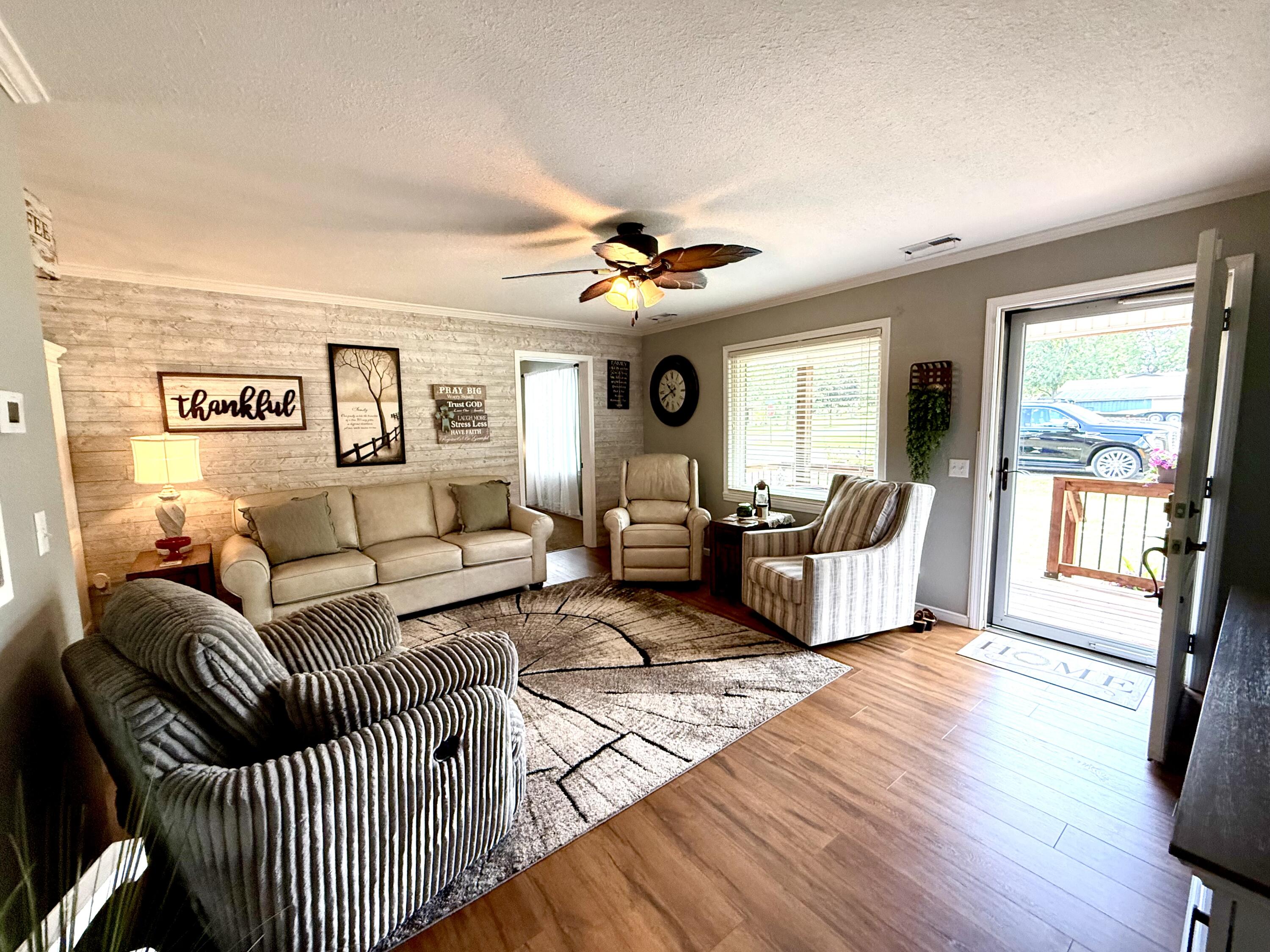 117 Brian Street Property Photo 5