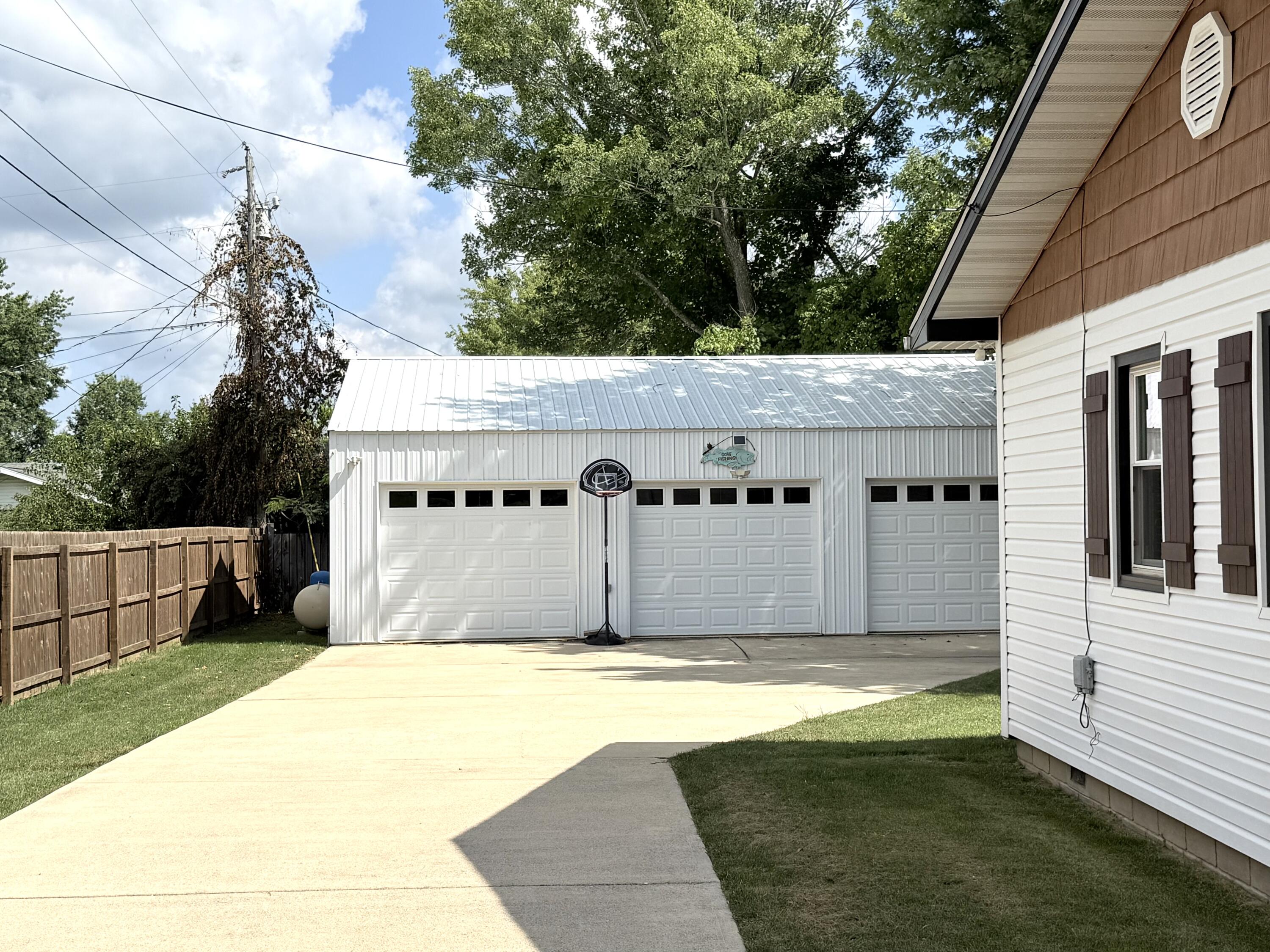 117 Brian Street Property Photo 44