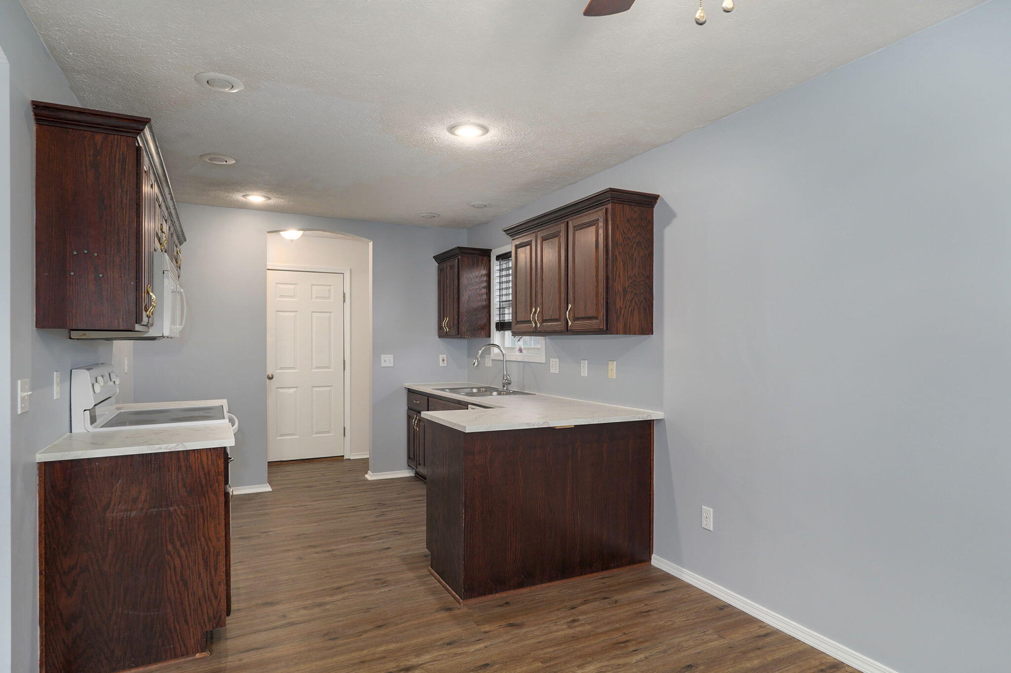 409 West Black Oak Road Property Photo 5